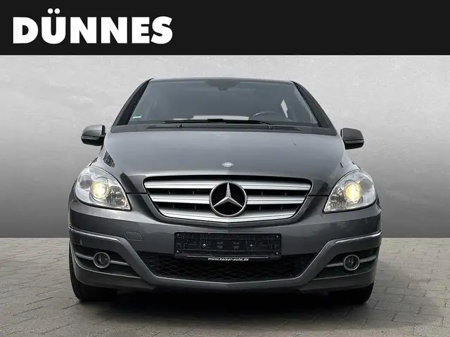 Mercedes-Benz B-Class view 8