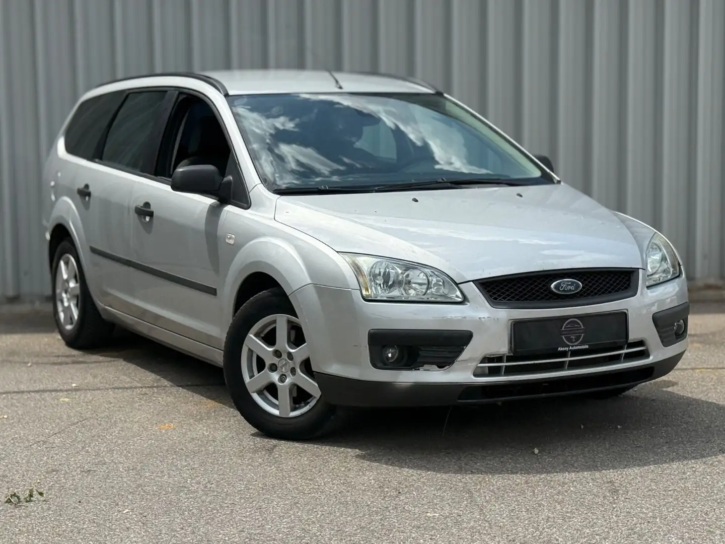 Ford Focus Kombi 1.6 101PS (*KLIMA*TEMPOMAT*) Silber - 2
