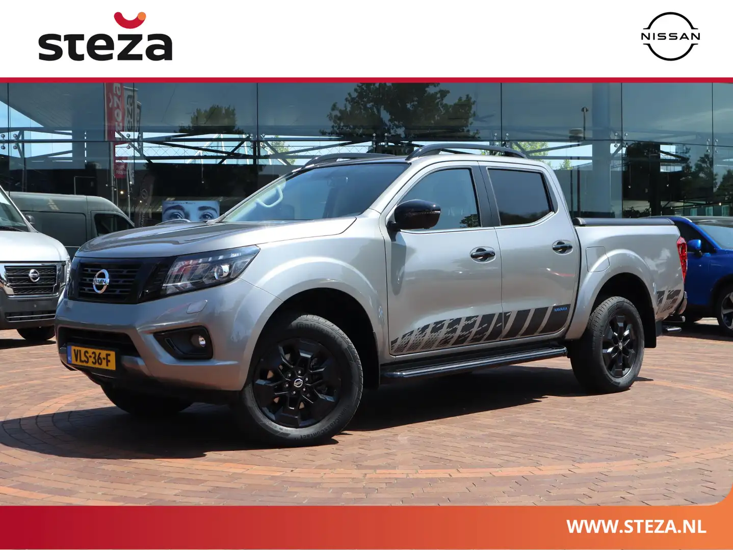 Nissan Navara 2.3 dCi New N-Guard Double Cab / Navigatie / Trekh Grijs - 1