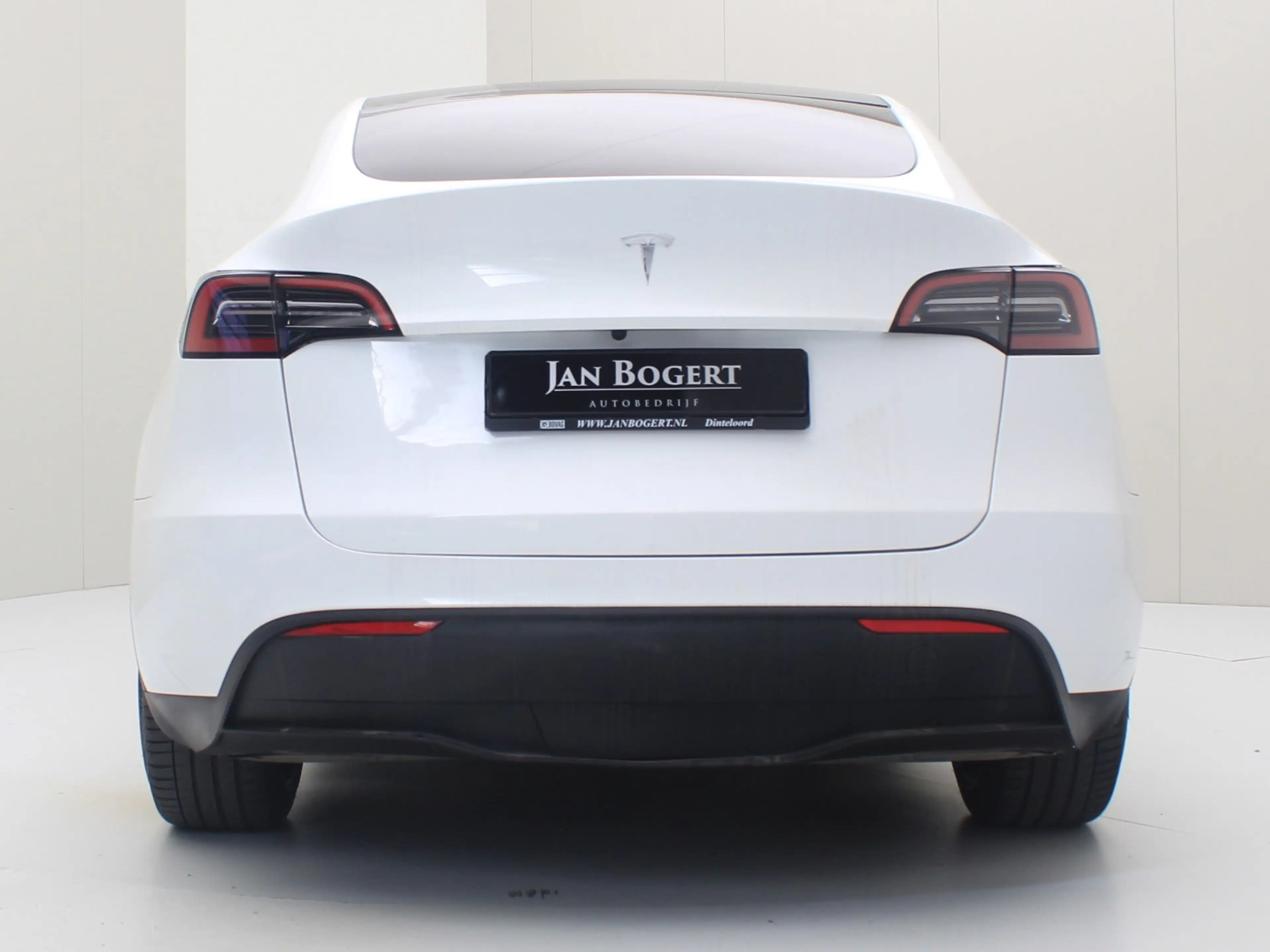 Tesla Model Y Long Range AWD 75kWh 351pk 94.6% SoH [ AMD RYZEN+A — photo 6