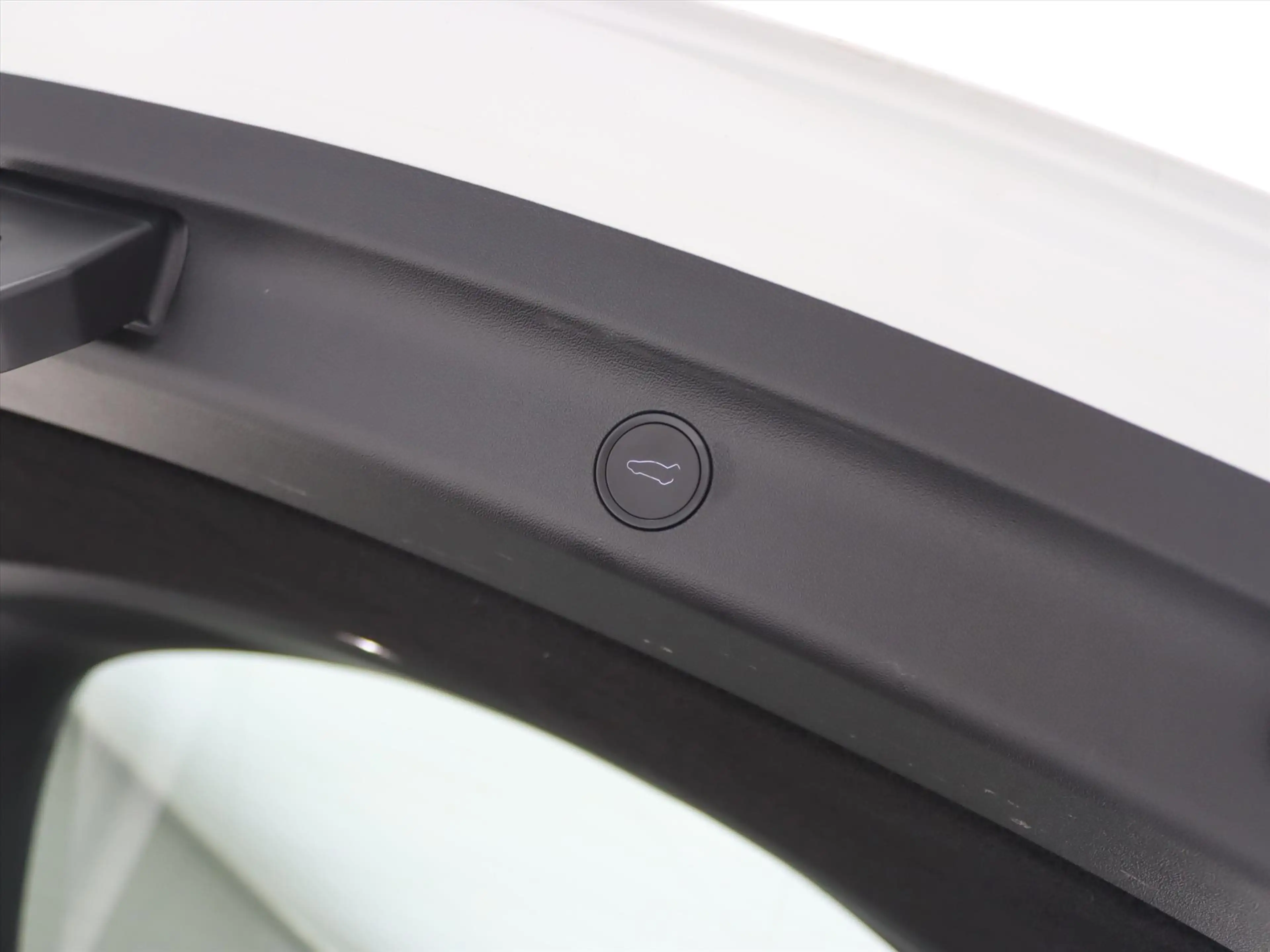Tesla Model Y Long Range AWD 75kWh 351pk 94.6% SoH [ AMD RYZEN+A — photo 27
