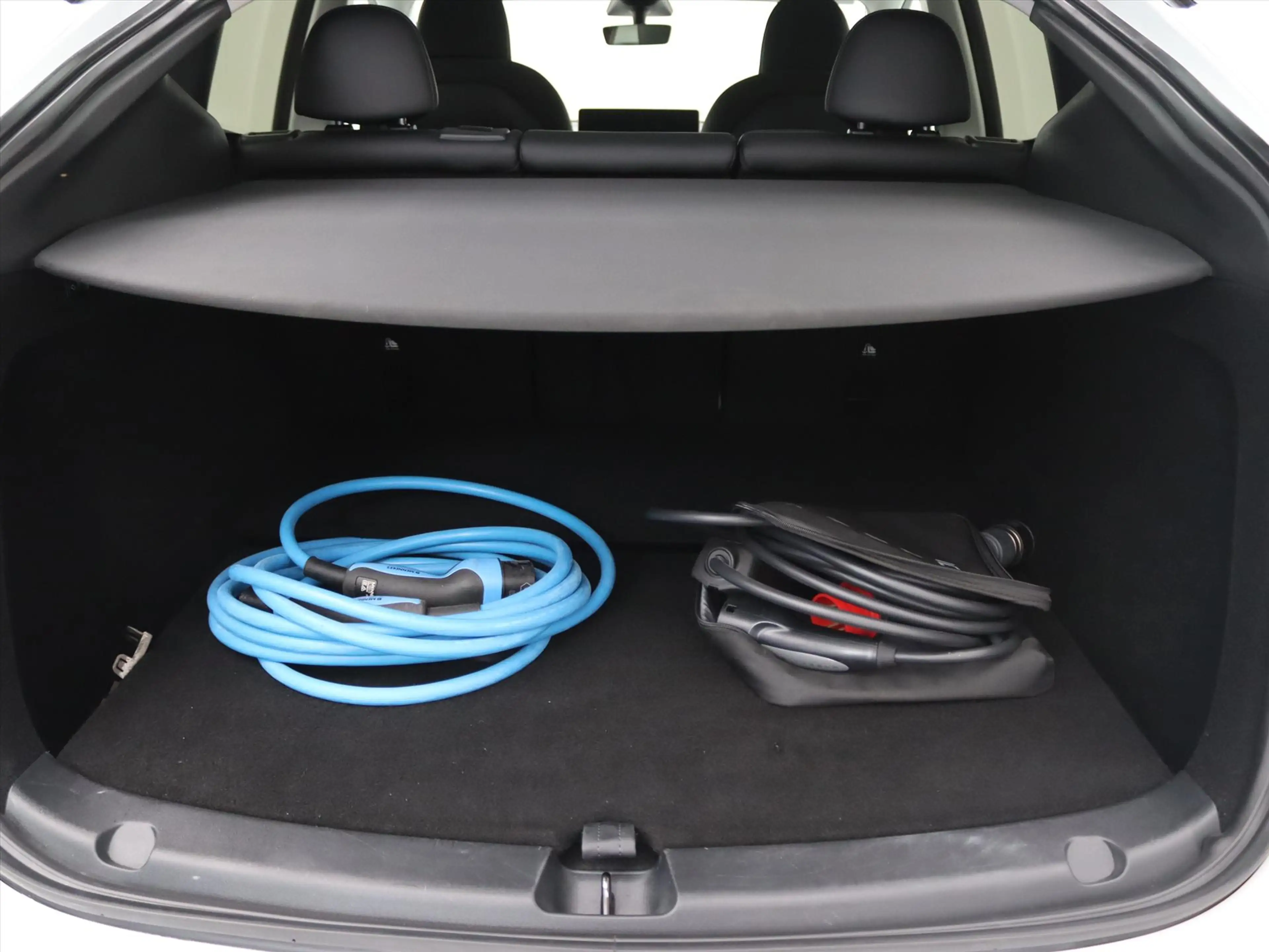 Tesla Model Y Long Range AWD 75kWh 351pk 94.6% SoH [ AMD RYZEN+A — photo 25