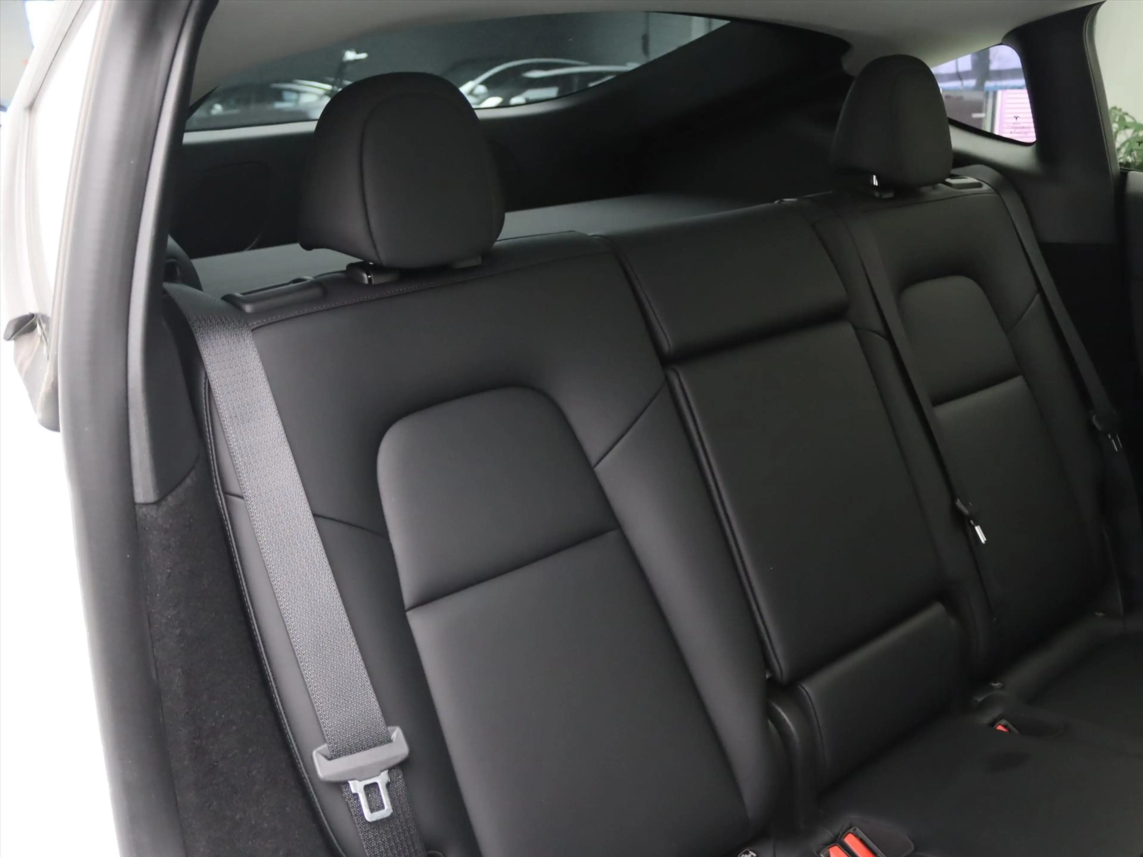 Tesla Model Y Long Range AWD 75kWh 351pk 94.6% SoH [ AMD RYZEN+A — photo 16