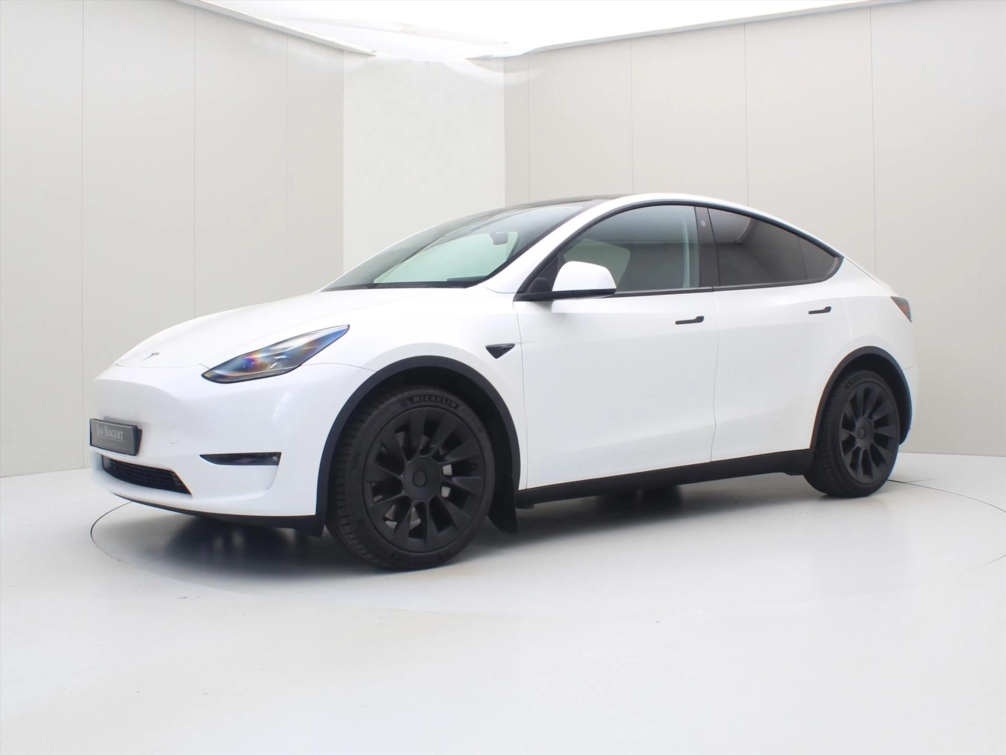 Tesla Model Y Long Range AWD 75kWh 351pk 94.6% SoH [ AMD RYZEN+A — photo 7