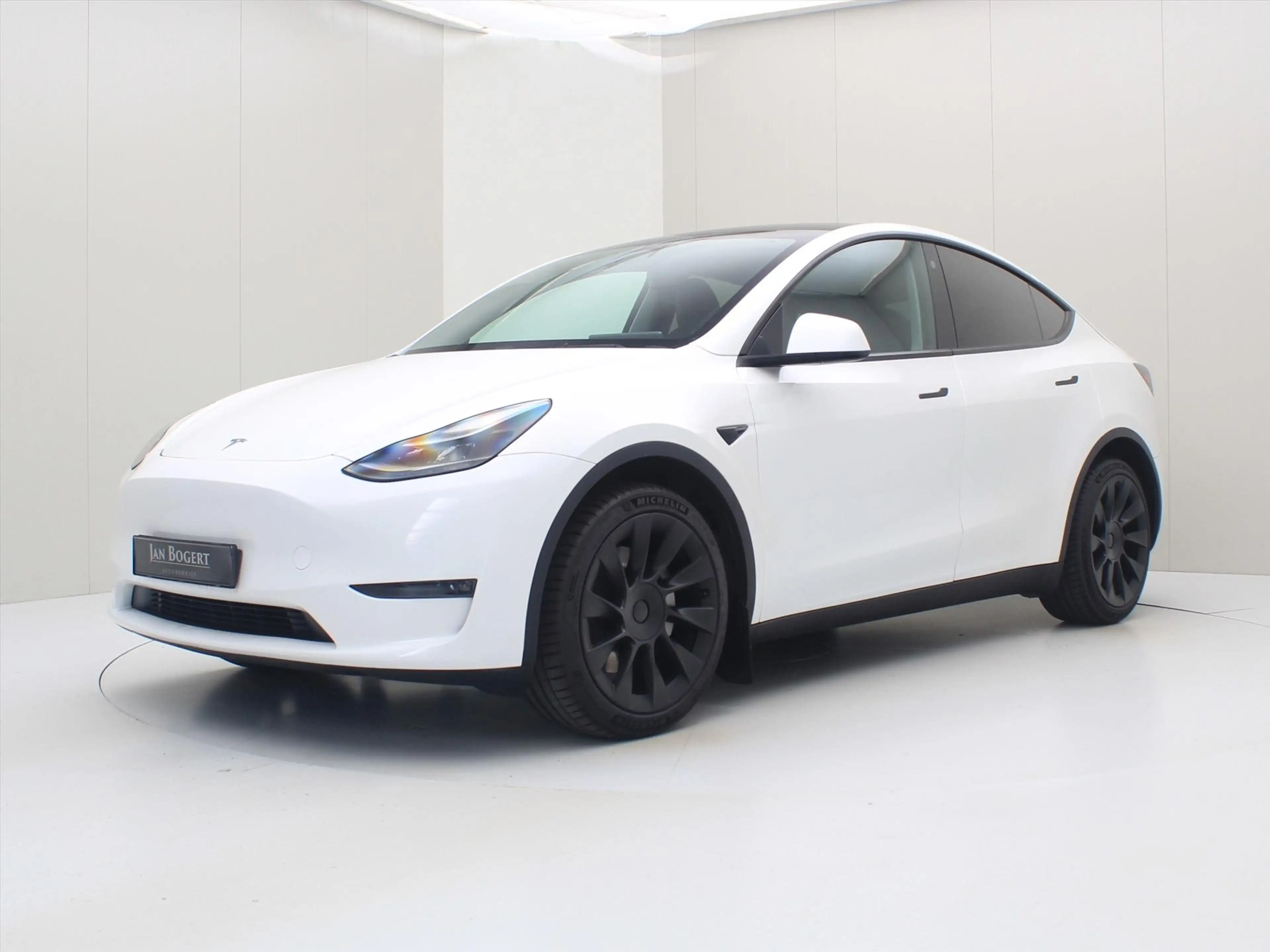 Tesla Model Y Long Range AWD 75kWh 351pk 94.6% SoH [ AMD RYZEN+A