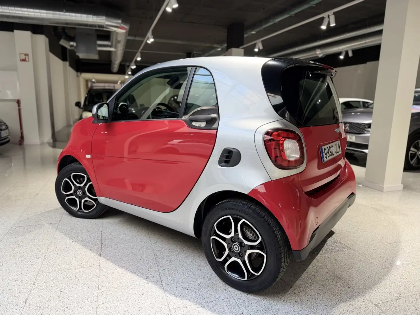 smart forTwo Coupé 52 Passion Aut. Rojo - 2