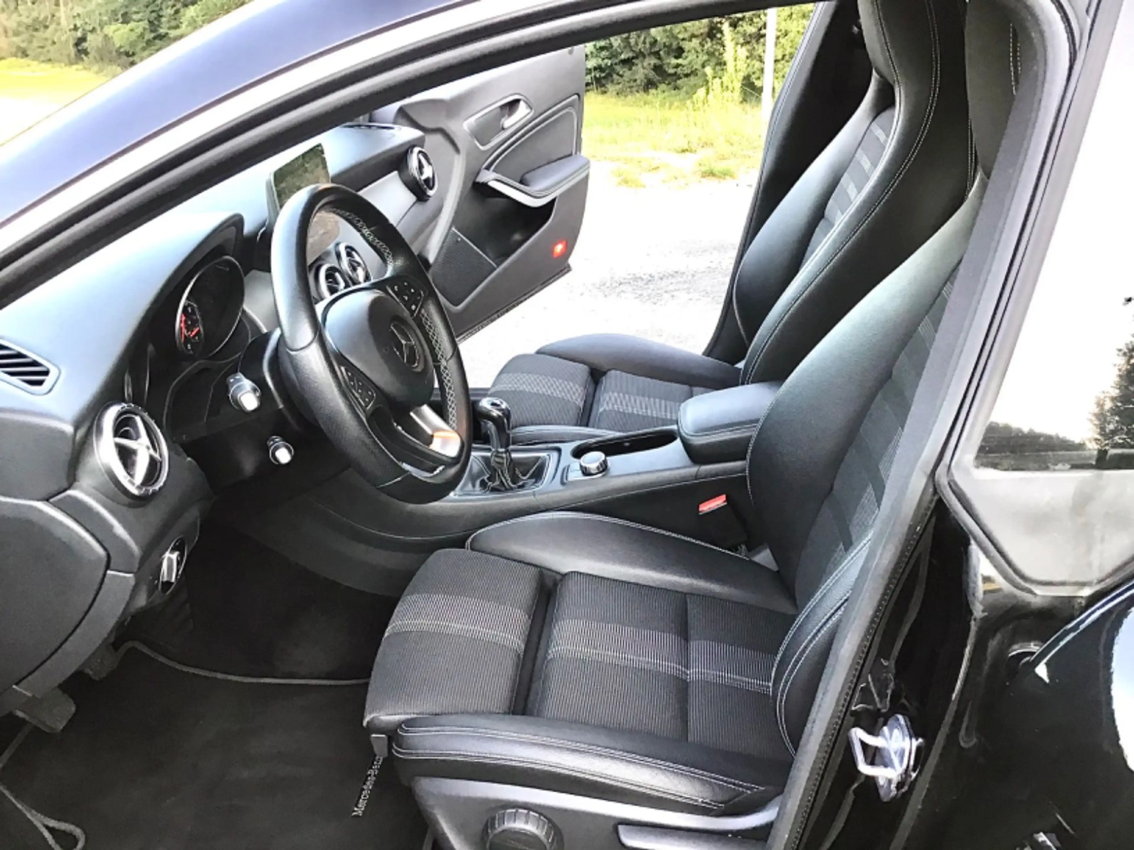 Mercedes-Benz CLA 200 CLA 200 d Sh.Br.NAVI*PANO*LED*PDC*KAM.-Top Zstd! — photo 7