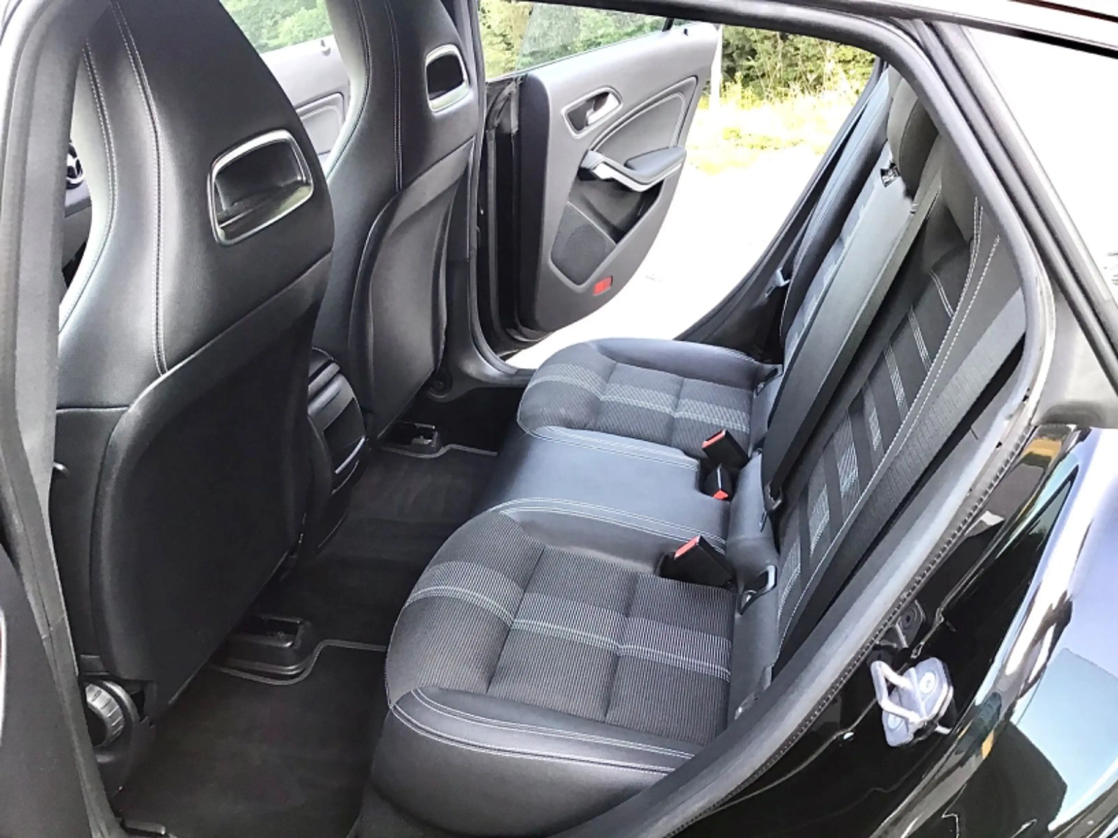 Mercedes-Benz CLA 200 CLA 200 d Sh.Br.NAVI*PANO*LED*PDC*KAM.-Top Zstd! — photo 10