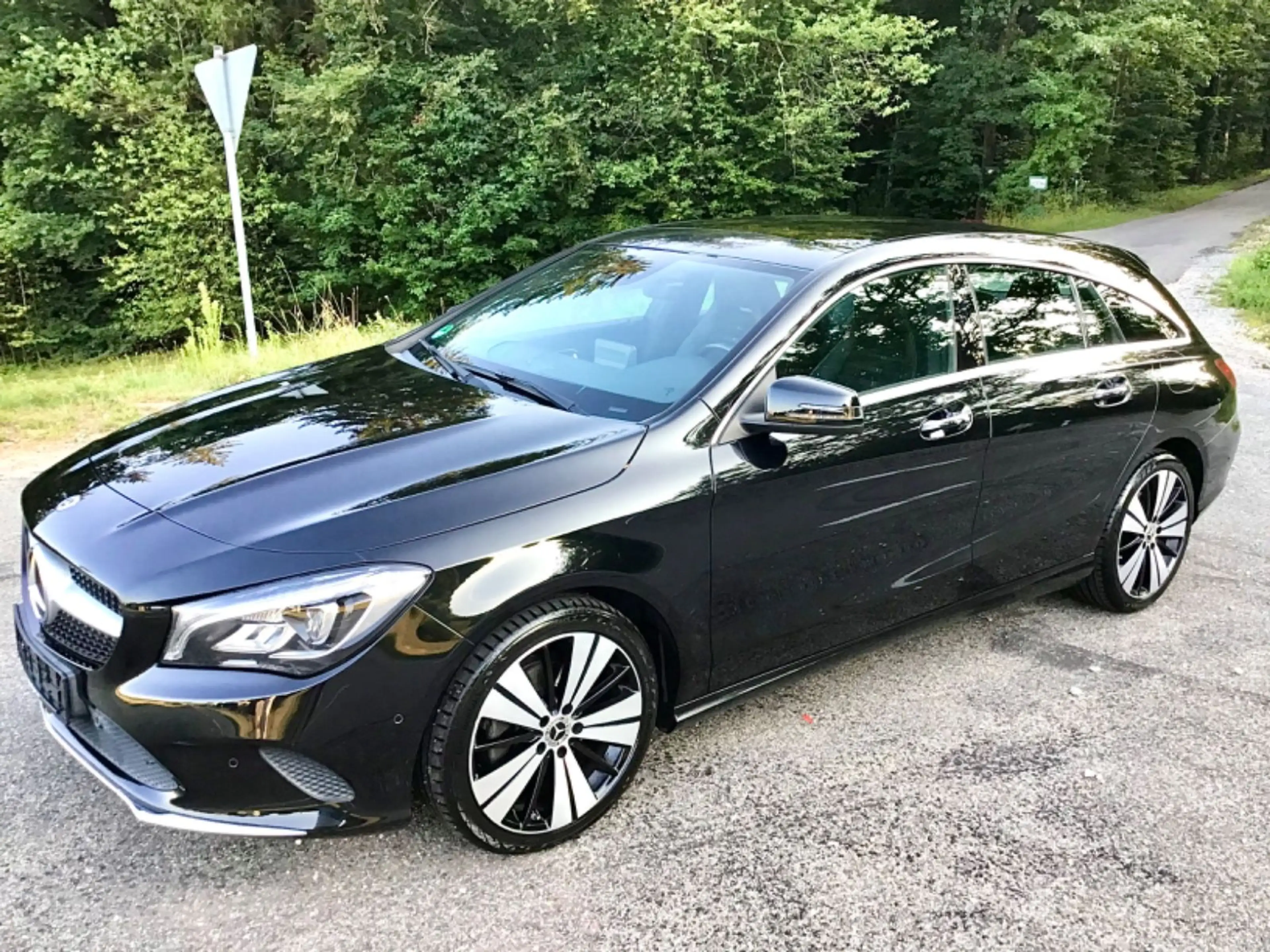 Mercedes-Benz CLA 200 CLA 200 d Sh.Br.NAVI*PANO*LED*PDC*KAM.-Top Zstd! — photo 11