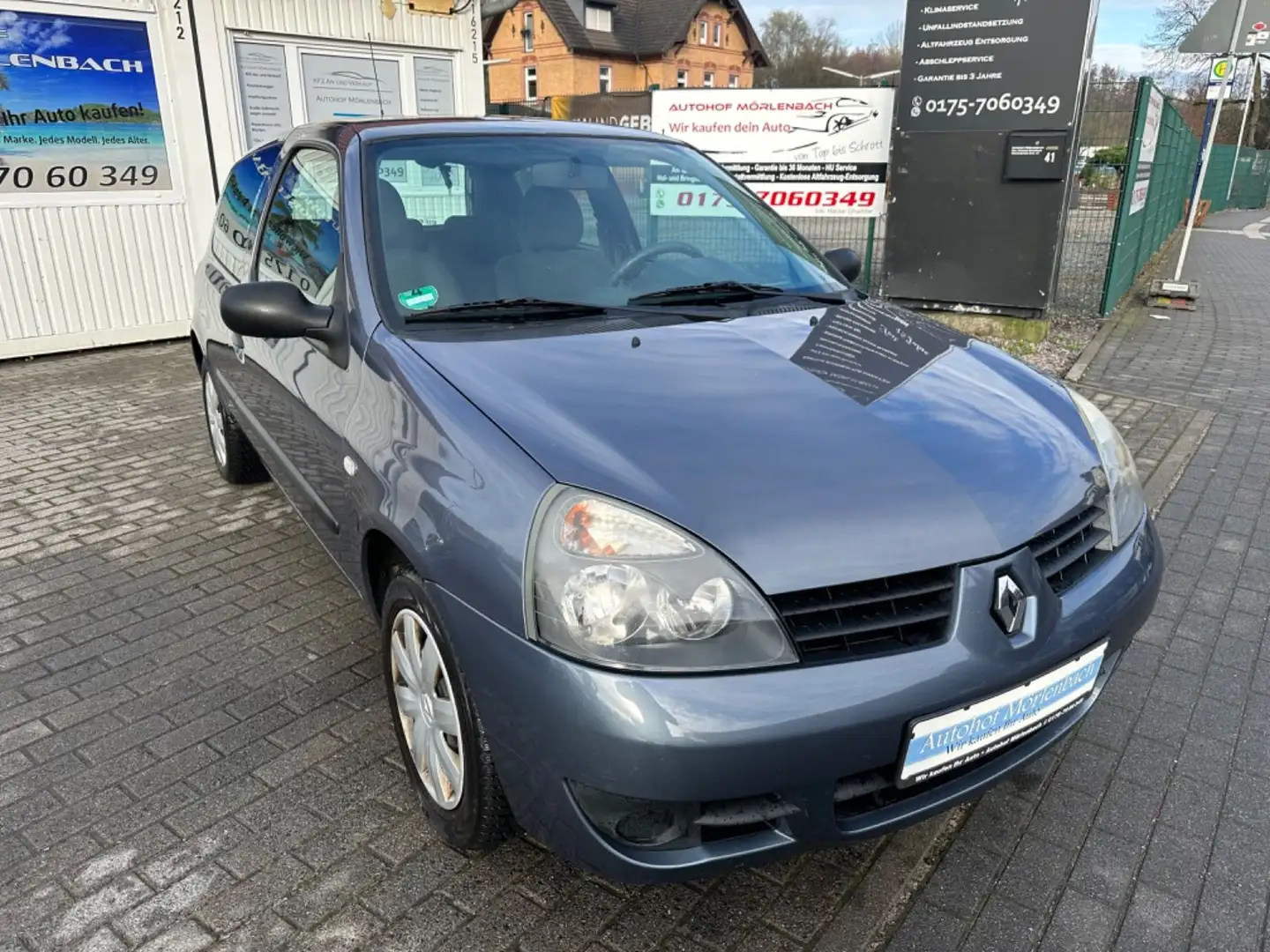 Renault Clio II Campus Blau - 2