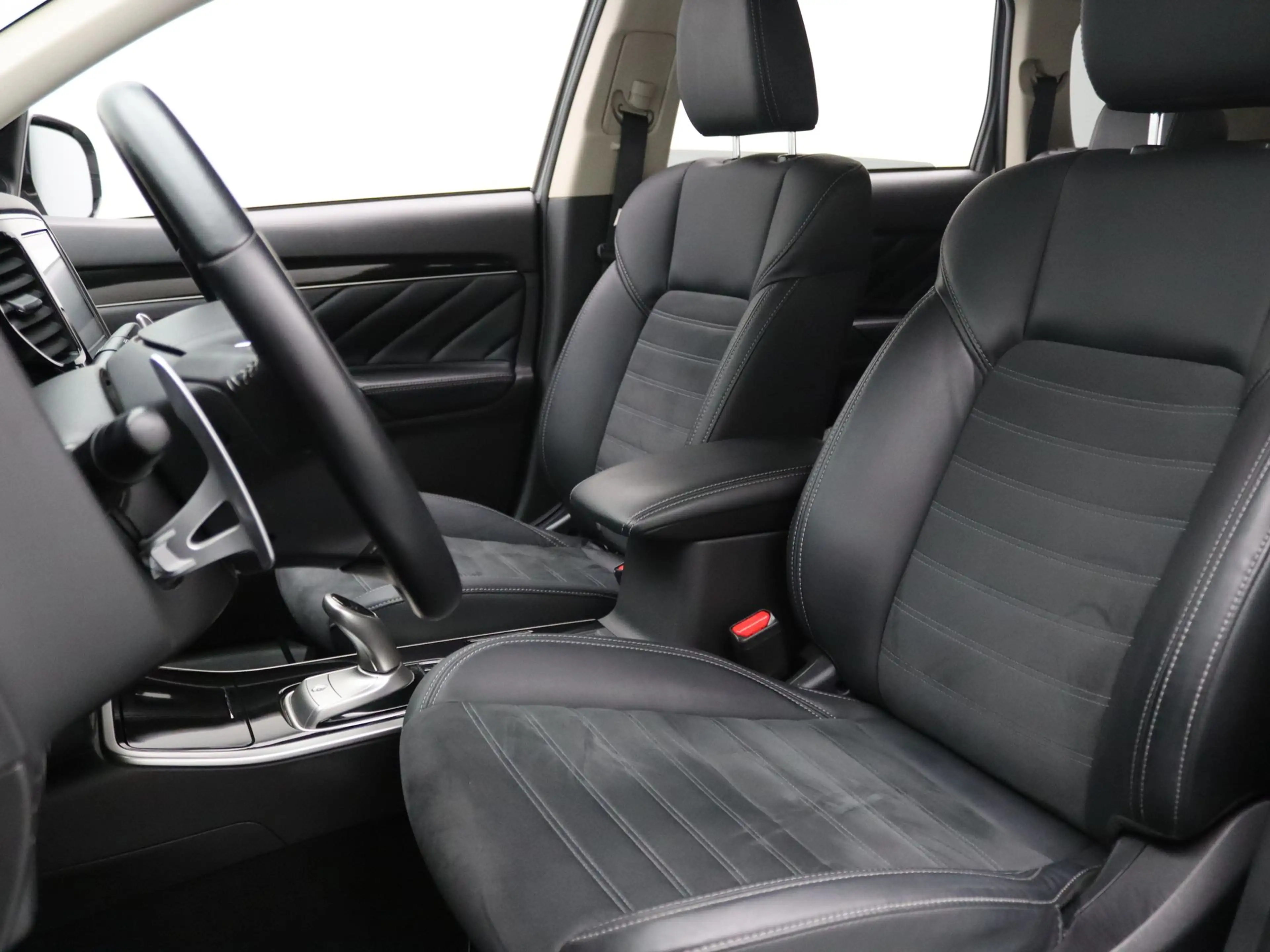 Mitsubishi Outlander 224pk PHEV Intense+ Apple Carplay/Android Auto | C — photo 5