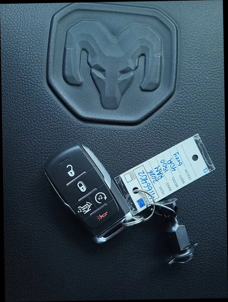 RAM 1500 снимка RAM 1500