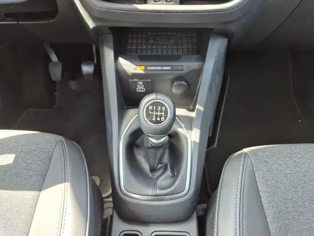 Ford Tourneo Courier view 10