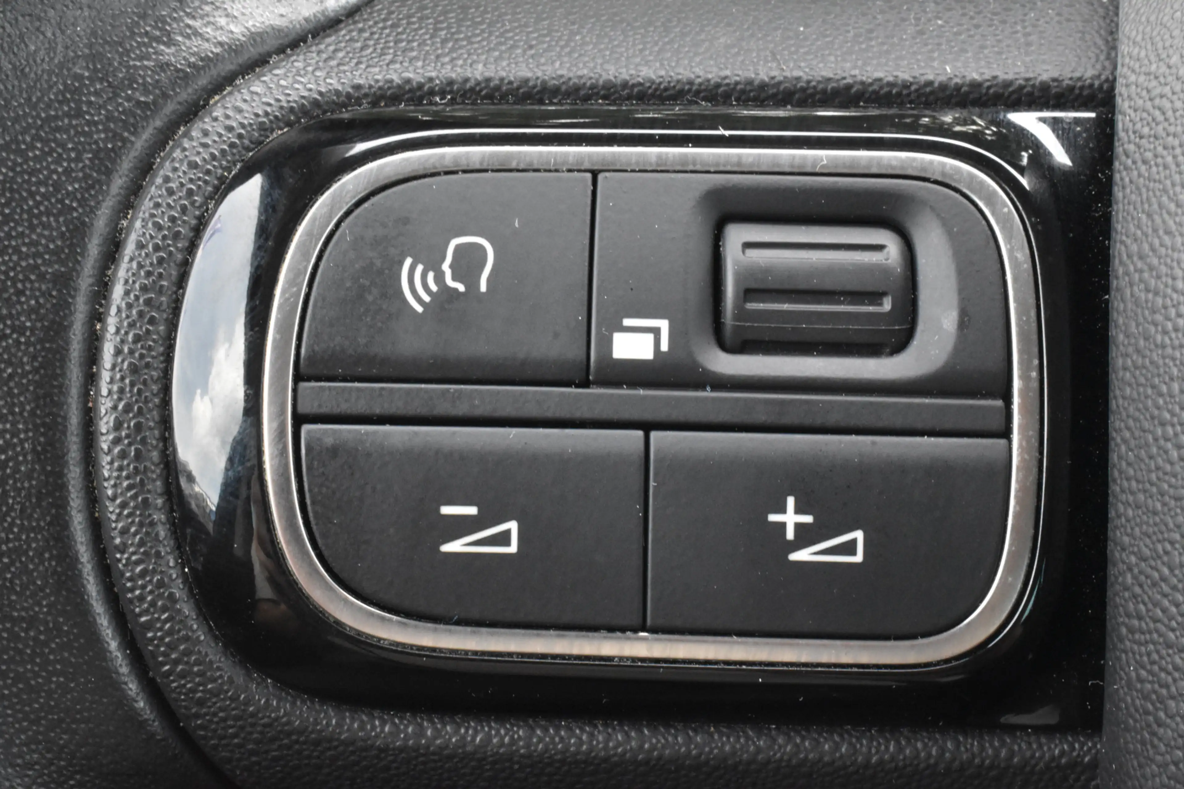Citroen C3 Aircross PureTech 130 EAT6 Shine Automaat | Navigatie | air — photo 18