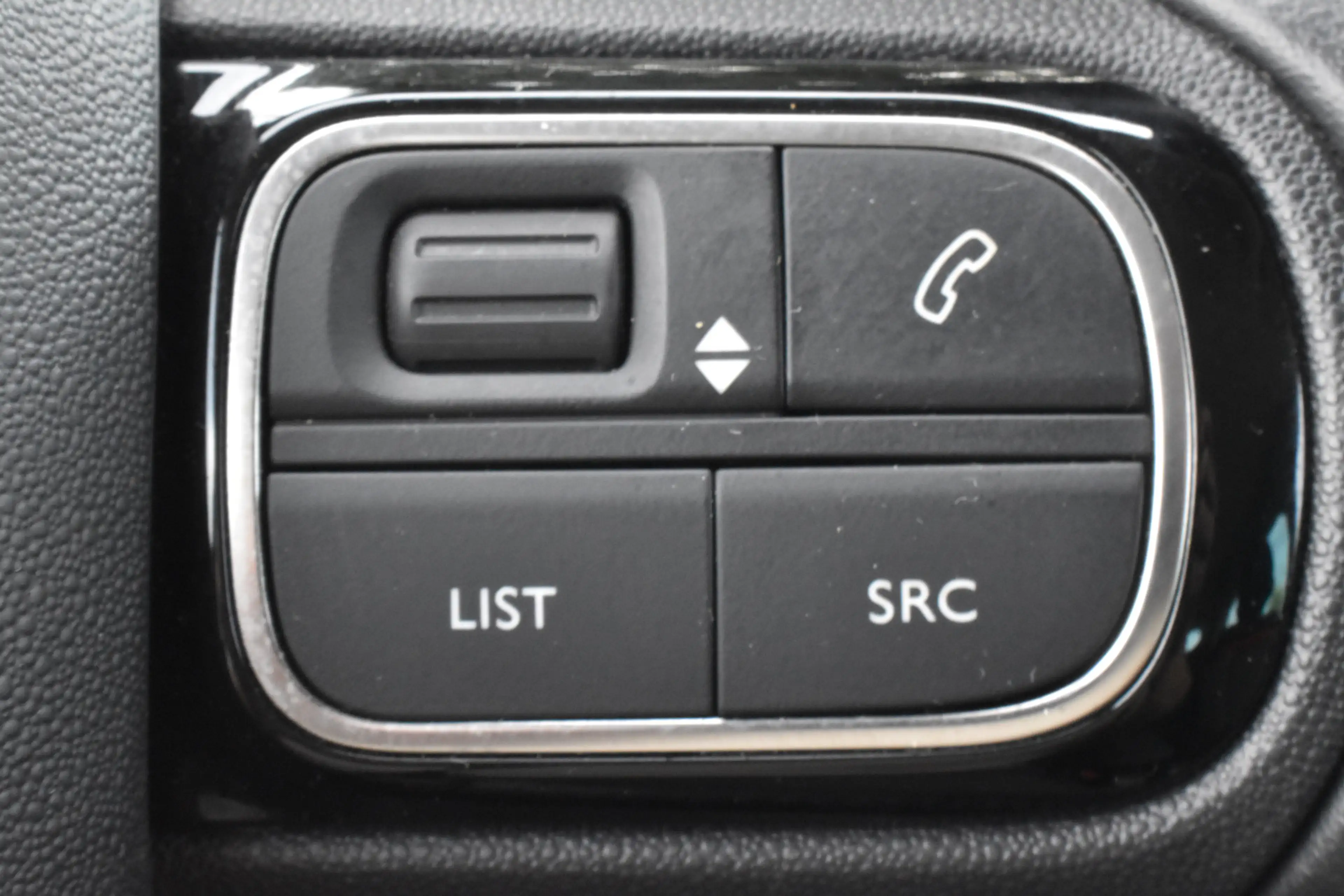 Citroen C3 Aircross PureTech 130 EAT6 Shine Automaat | Navigatie | air — photo 19