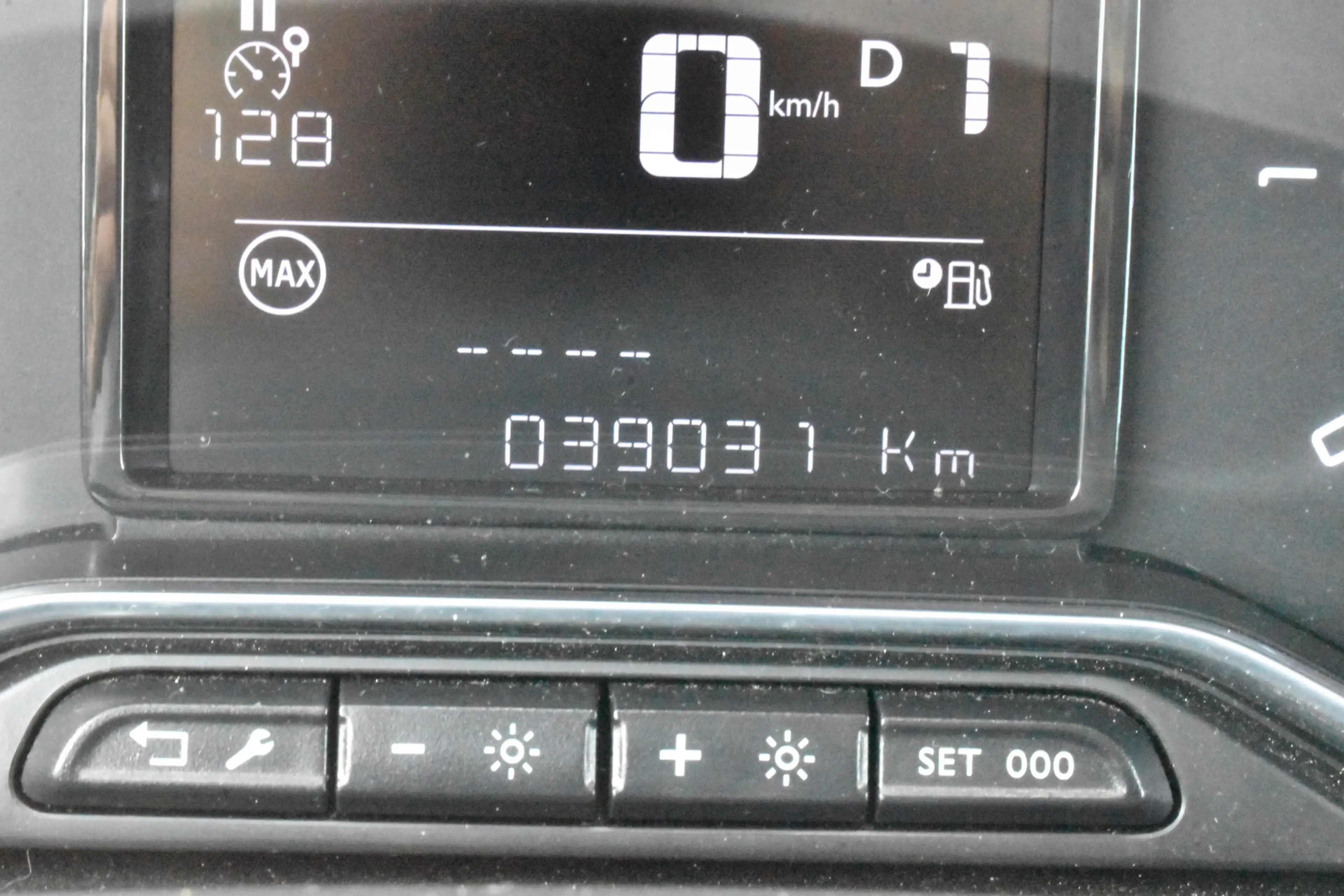 Citroen C3 Aircross PureTech 130 EAT6 Shine Automaat | Navigatie | air — photo 17
