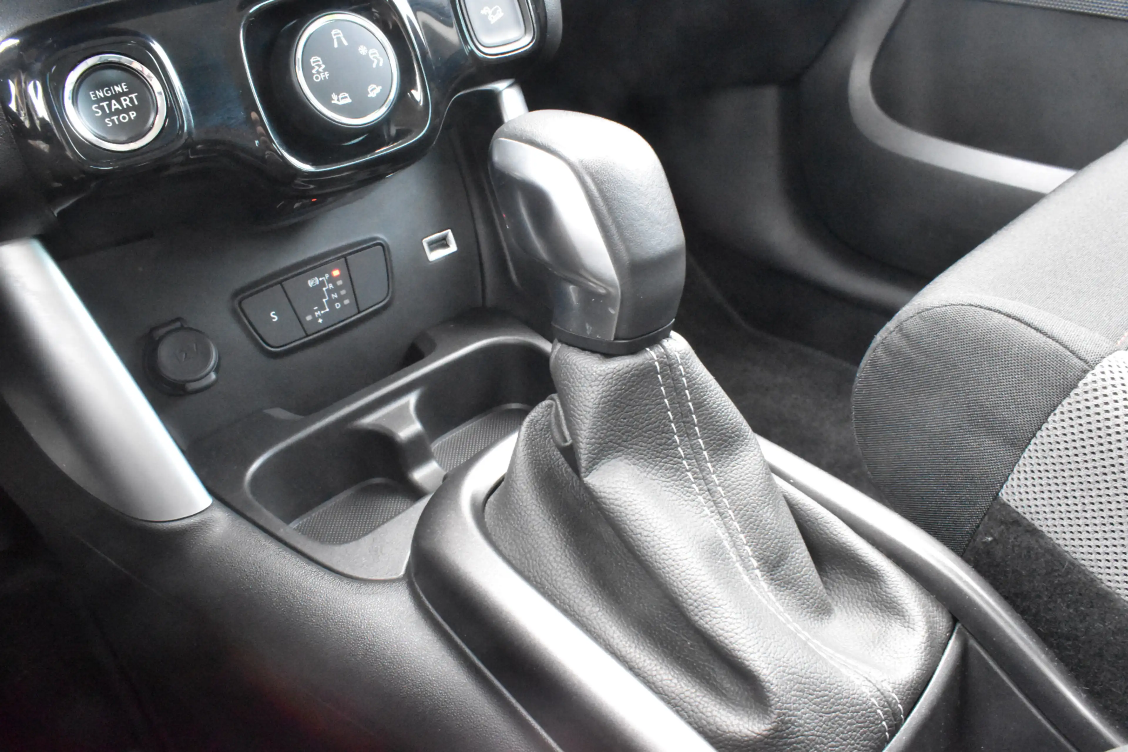 Citroen C3 Aircross PureTech 130 EAT6 Shine Automaat | Navigatie | air — photo 25