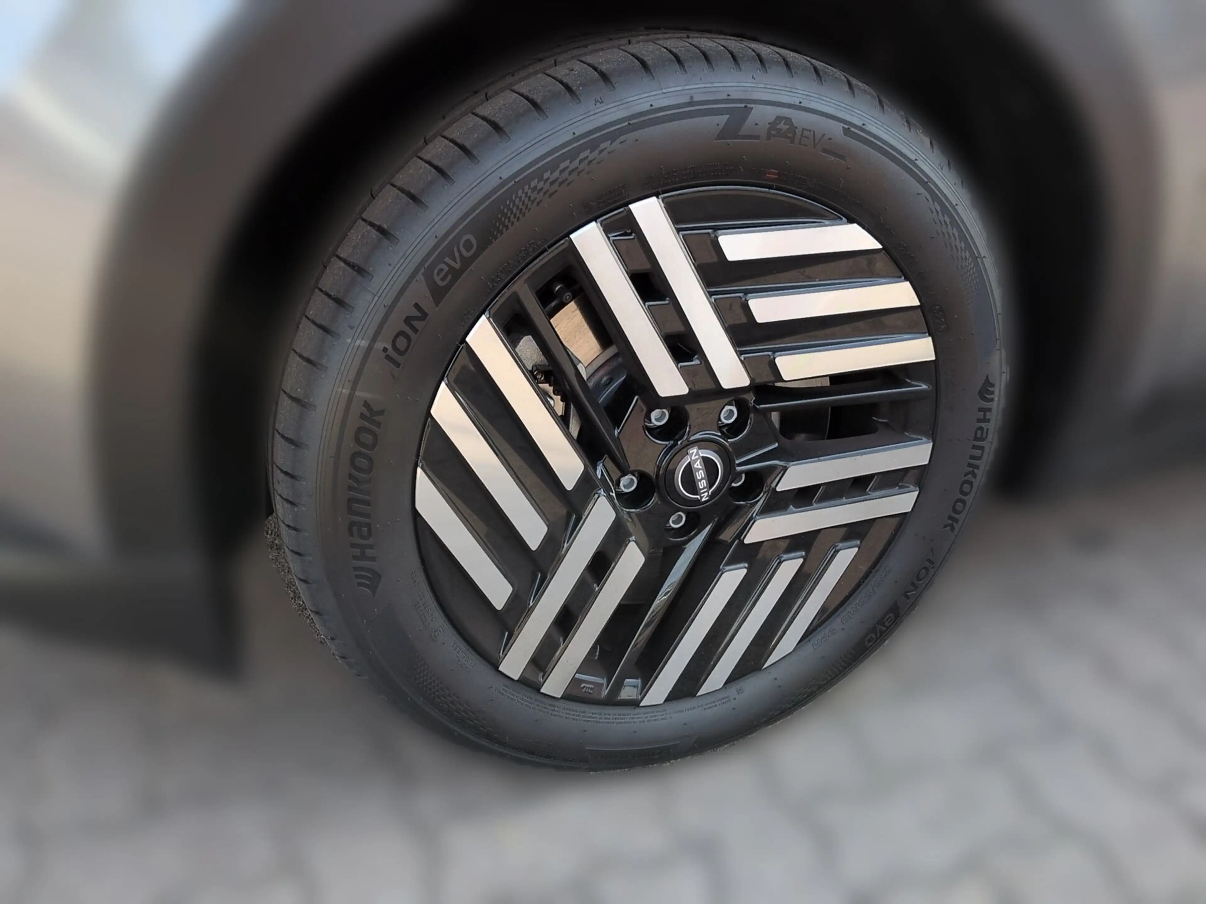 Nissan Leaf 75 kWh Advance LED-NAVI-Pano-360°Cam — photo 8