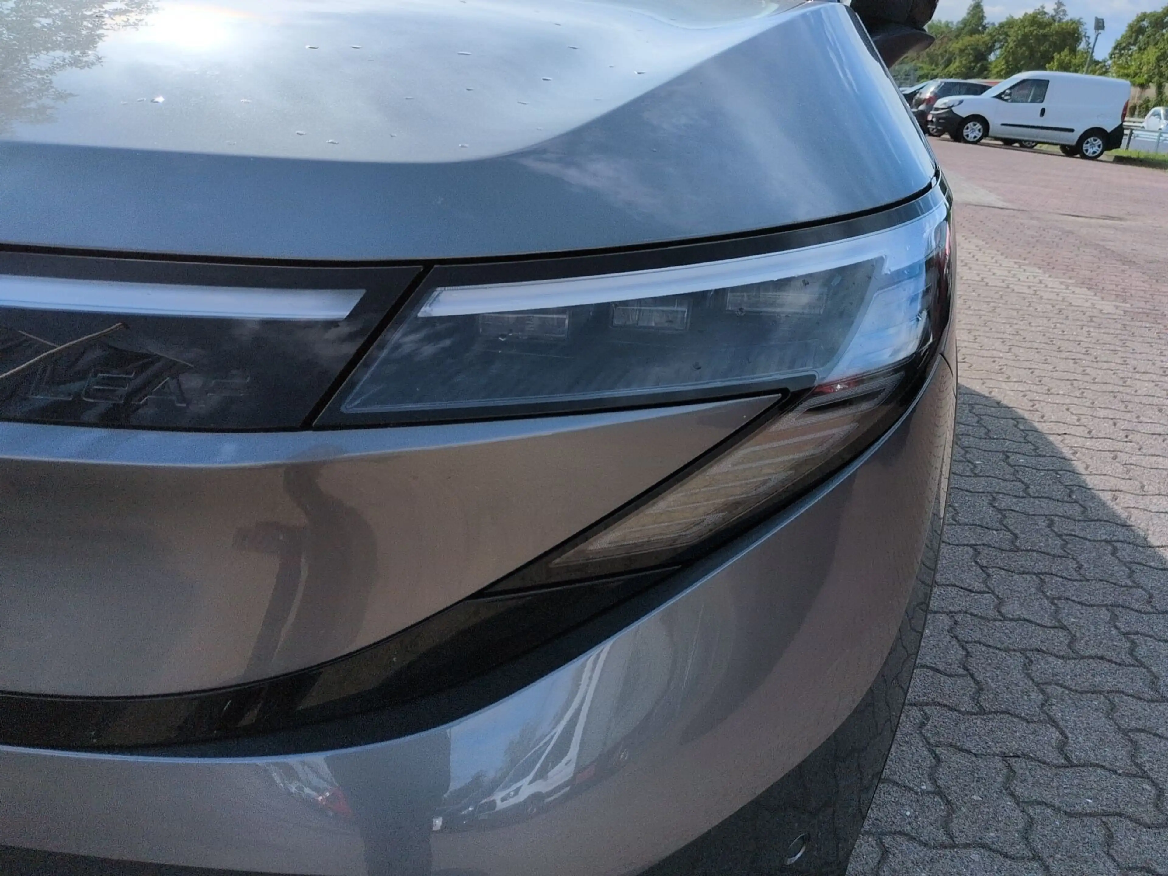 Nissan Leaf 75 kWh Advance LED-NAVI-Pano-360°Cam — photo 7