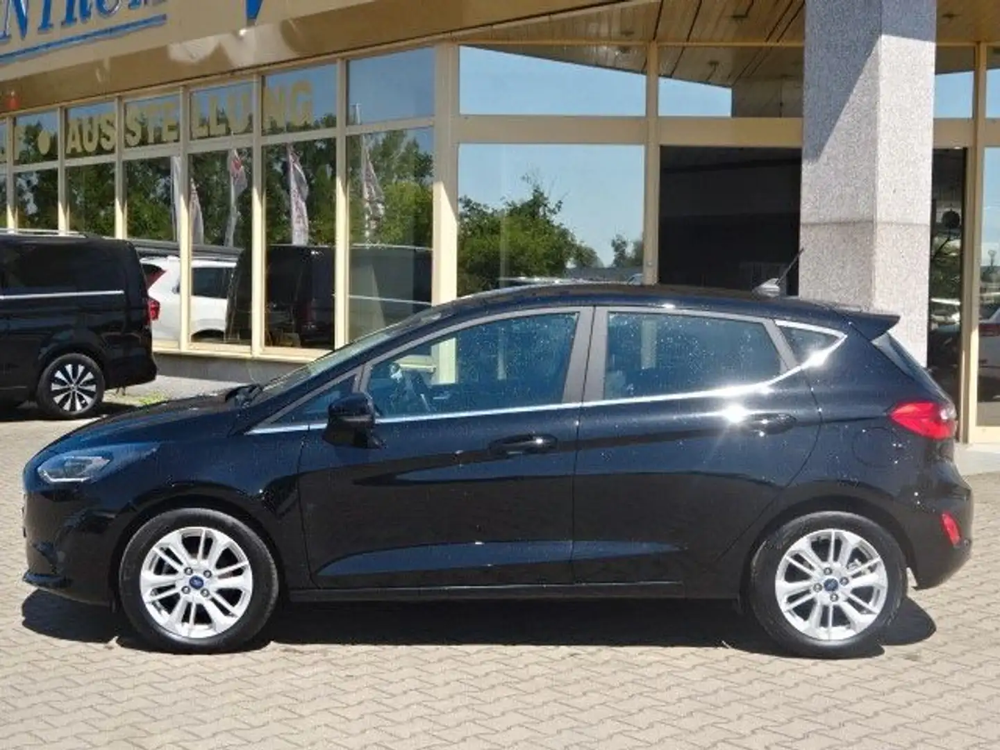 Ford Fiesta 125PS Autm. Titanium Navi LMF Winter Schwarz - 2