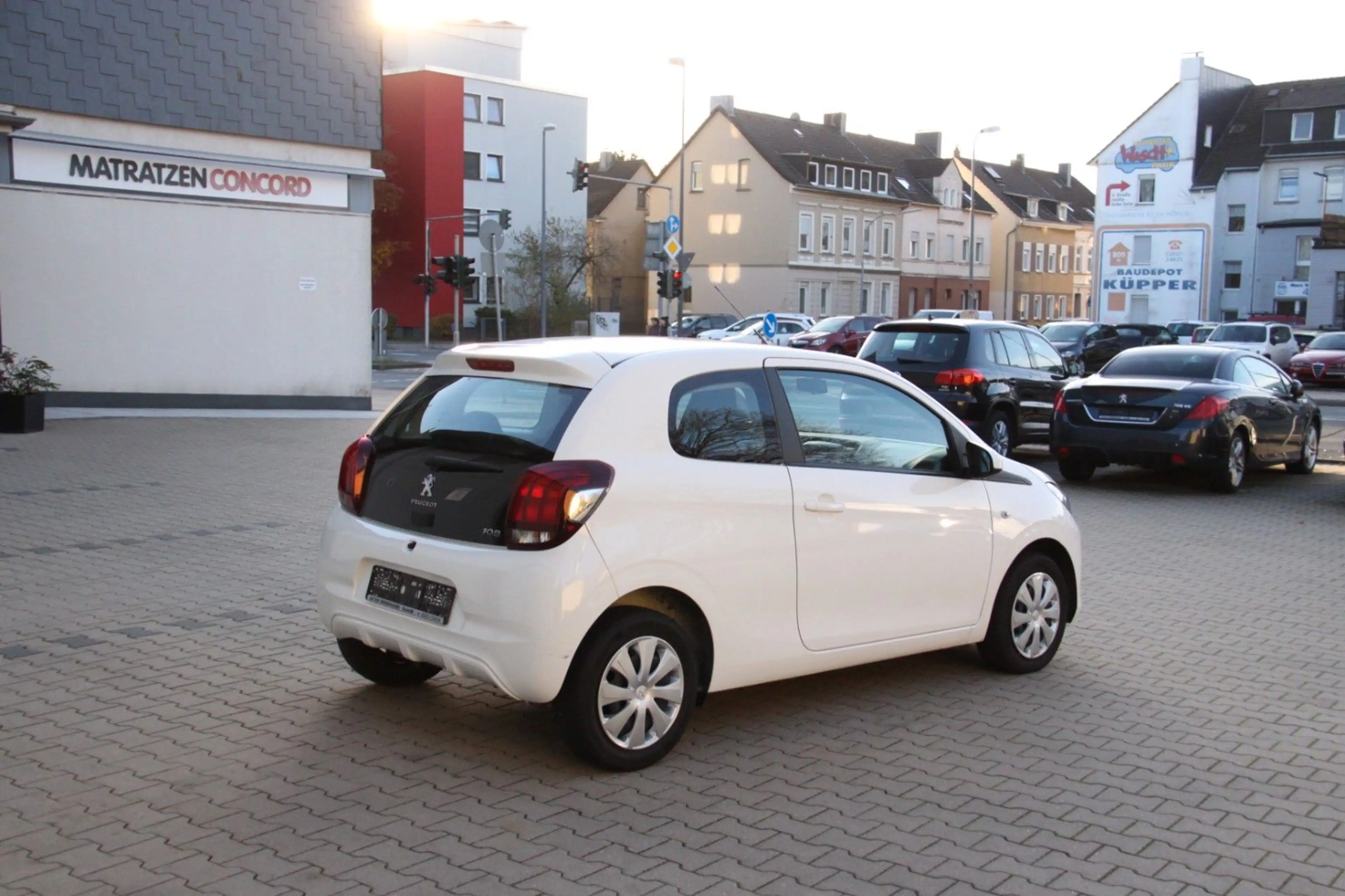 Peugeot 108 Active Sitzheizung / Allwetterreifen — photo 3