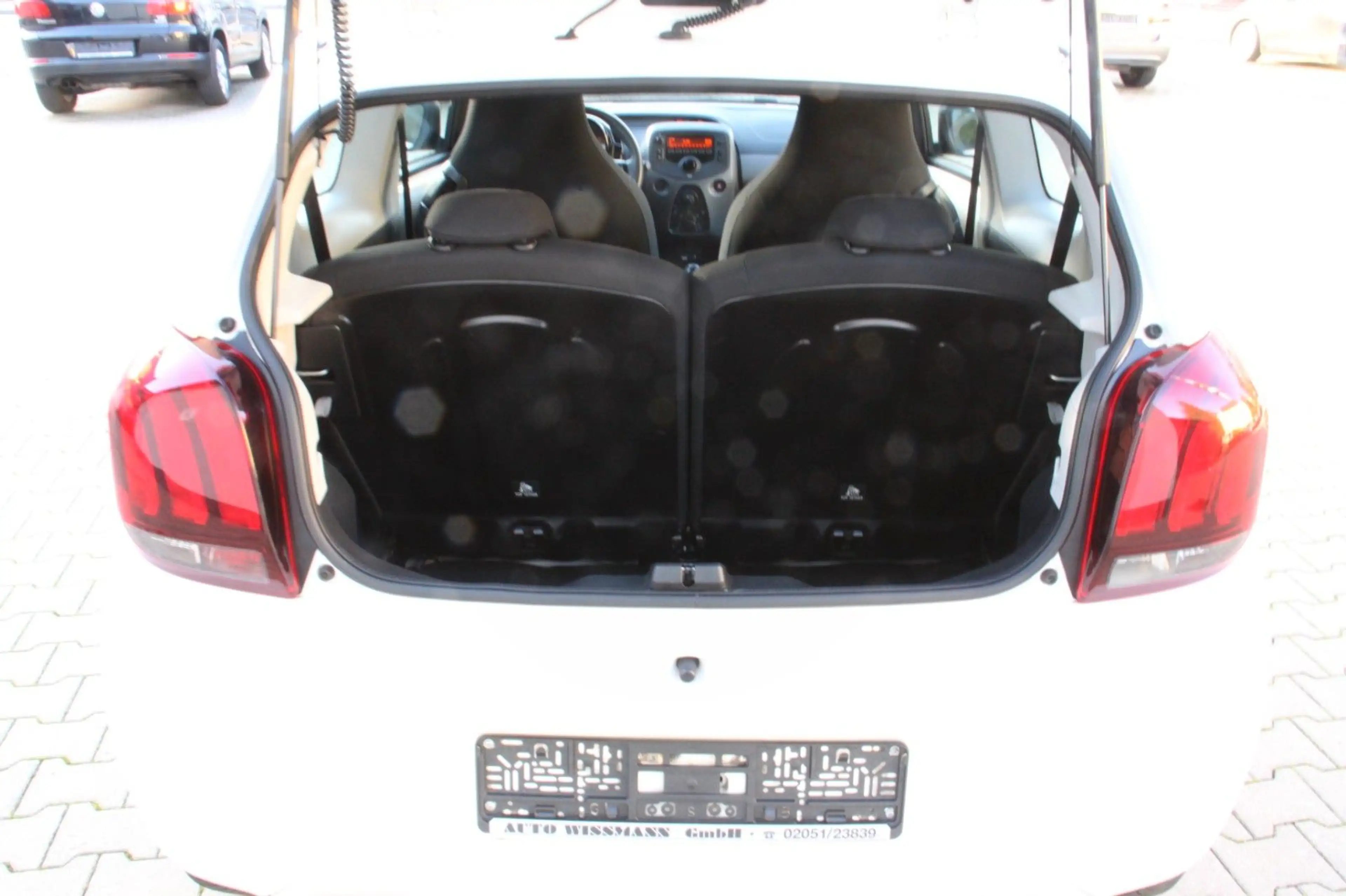 Peugeot 108 Active Sitzheizung / Allwetterreifen — photo 15