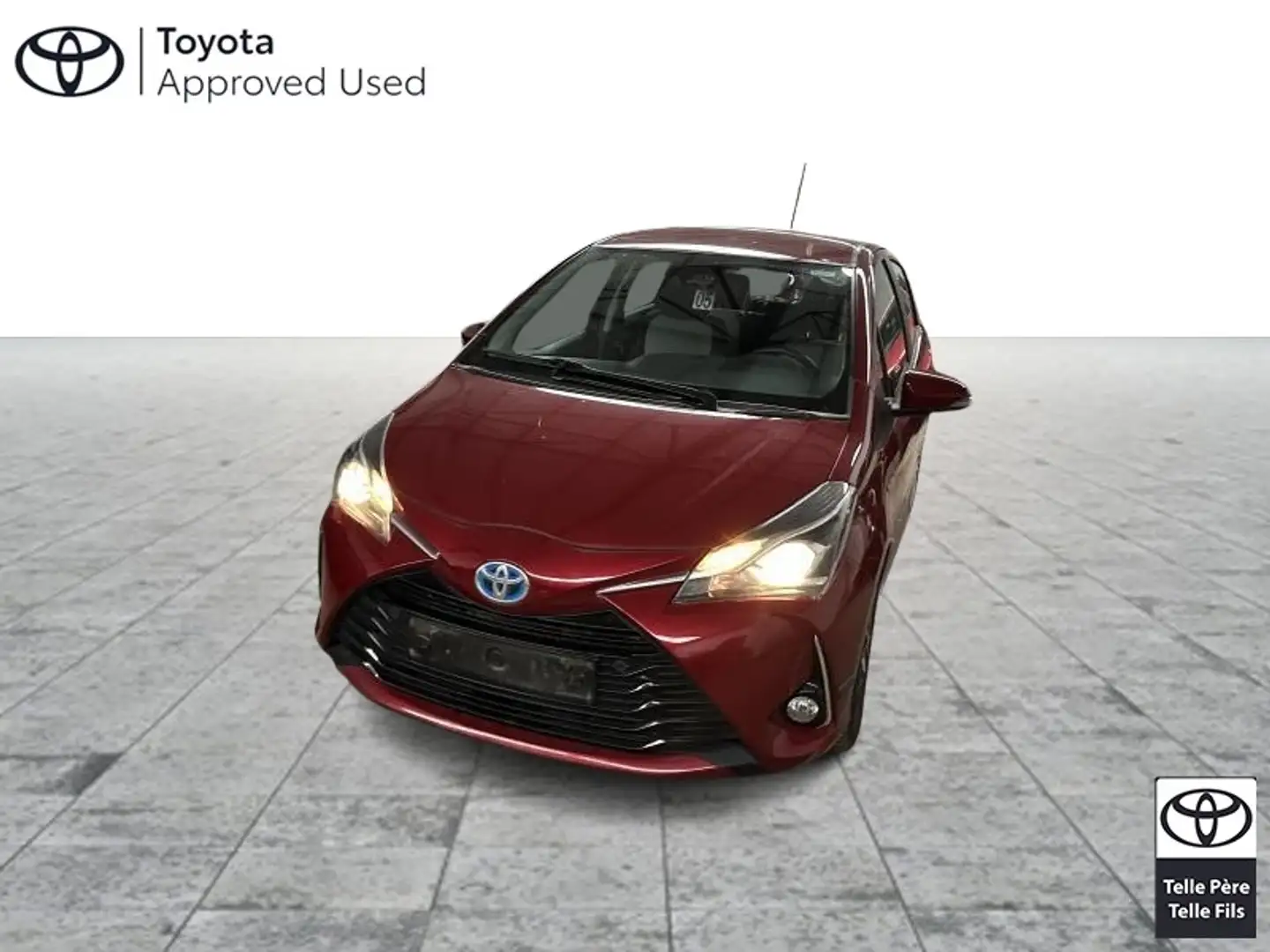 Toyota Yaris Comfort & Pack Y-CONIC Rosso - 1