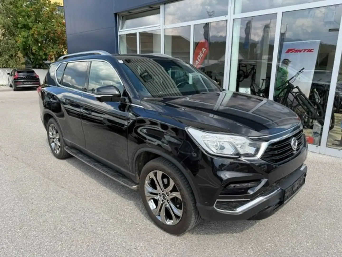 SsangYong Rexton Rexton 2,2 4WD Diesel Allrad *101.000km*05/2018* Schwarz - 1