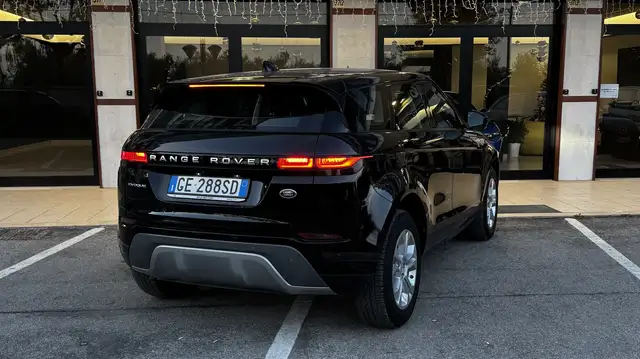Land Rover Range Rover Evoque view 4