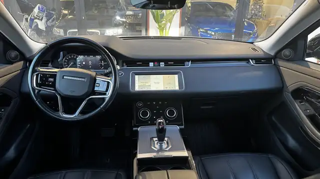 Land Rover Range Rover Evoque view 7