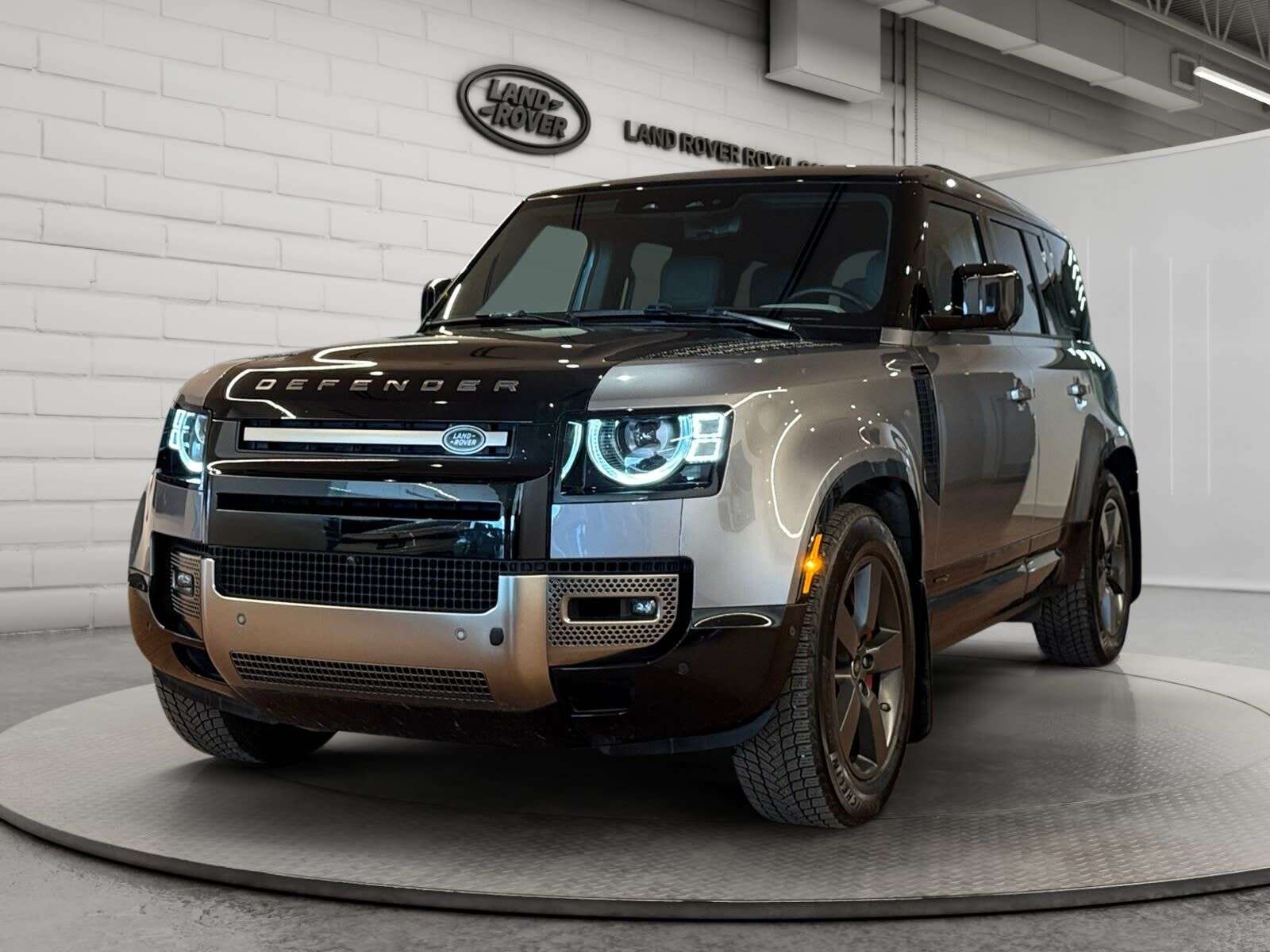 2023 Land Rover Defender CLEAN HISTORY, LOCAL CAR, DEFENDER X