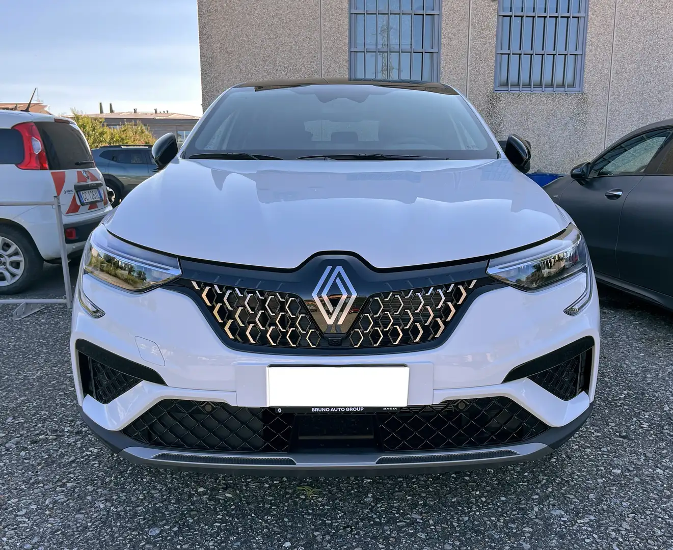 Renault Arkana 1.6 E-Tech full hybrid Techno MY24 145cv Blanc - 2