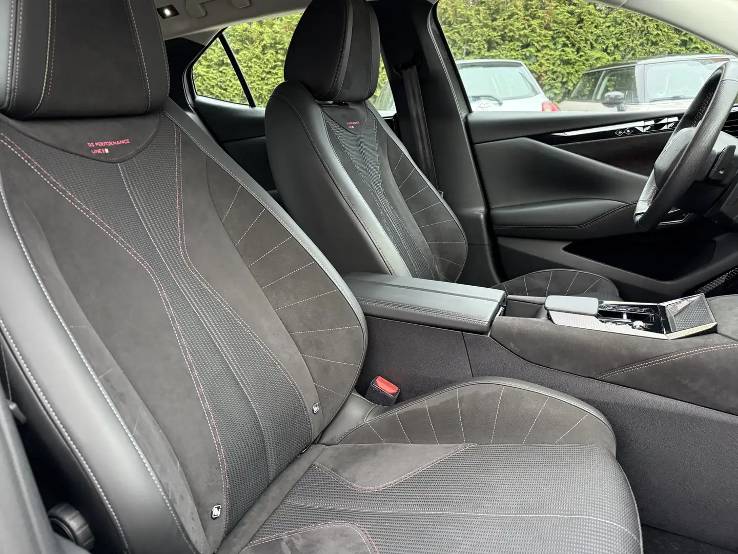 DS Automobiles DS 4 130pk PT Performance Line Aut., Camera | CarPlay Gri - 2