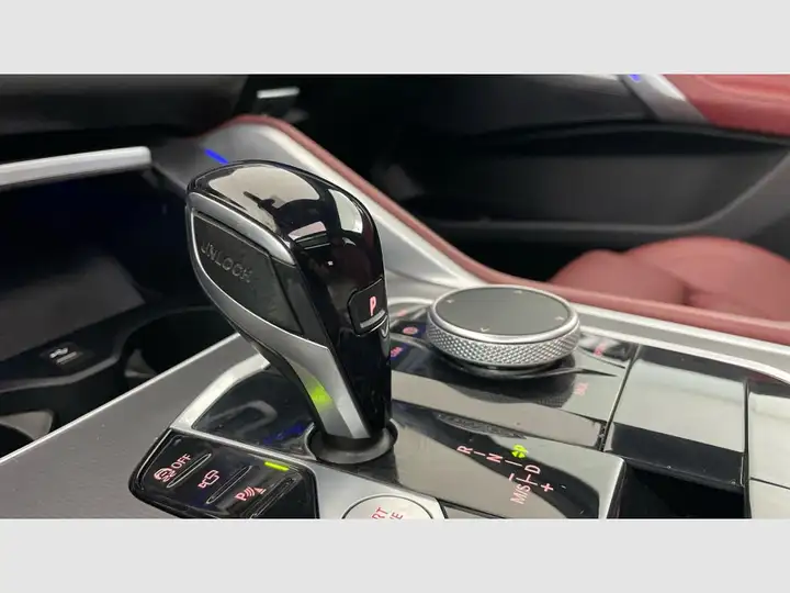 BMW X6 2022, foto 24