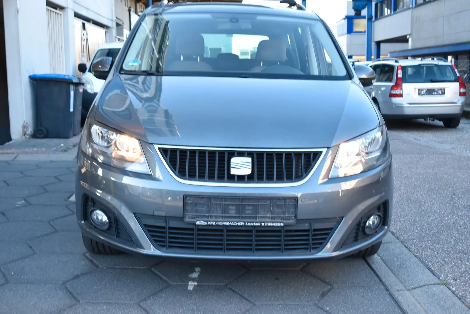 SEAT Alhambra 4Kids *7Sitzer*Tüv Neu* Gelb - 2