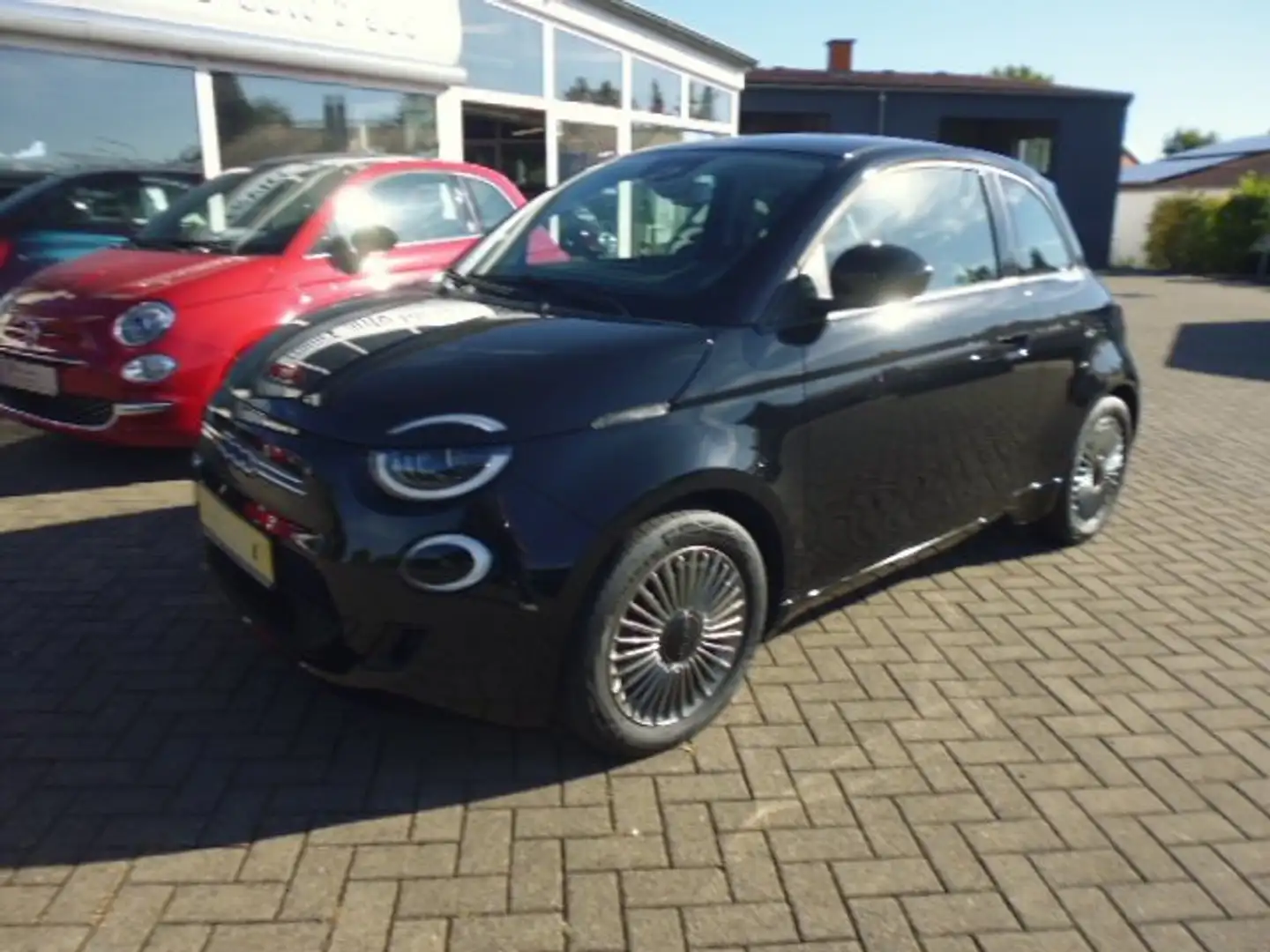 Fiat 500e Icon/MagicEyePaket/WinterPaket/KomfortPaket Schwarz - 2