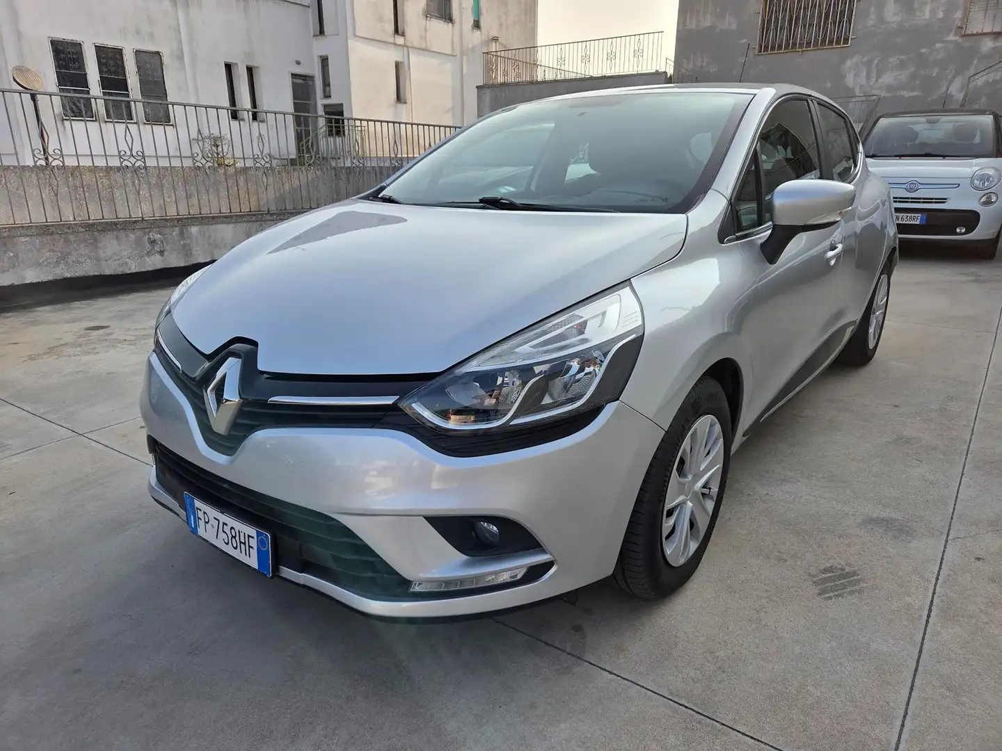 Renault Clio Clio 1.5 dci energy Zen 75cv Grigio - 2