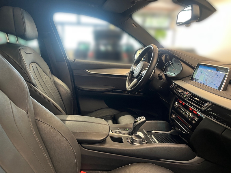 BMW X6 xDrive40d — photo 13
