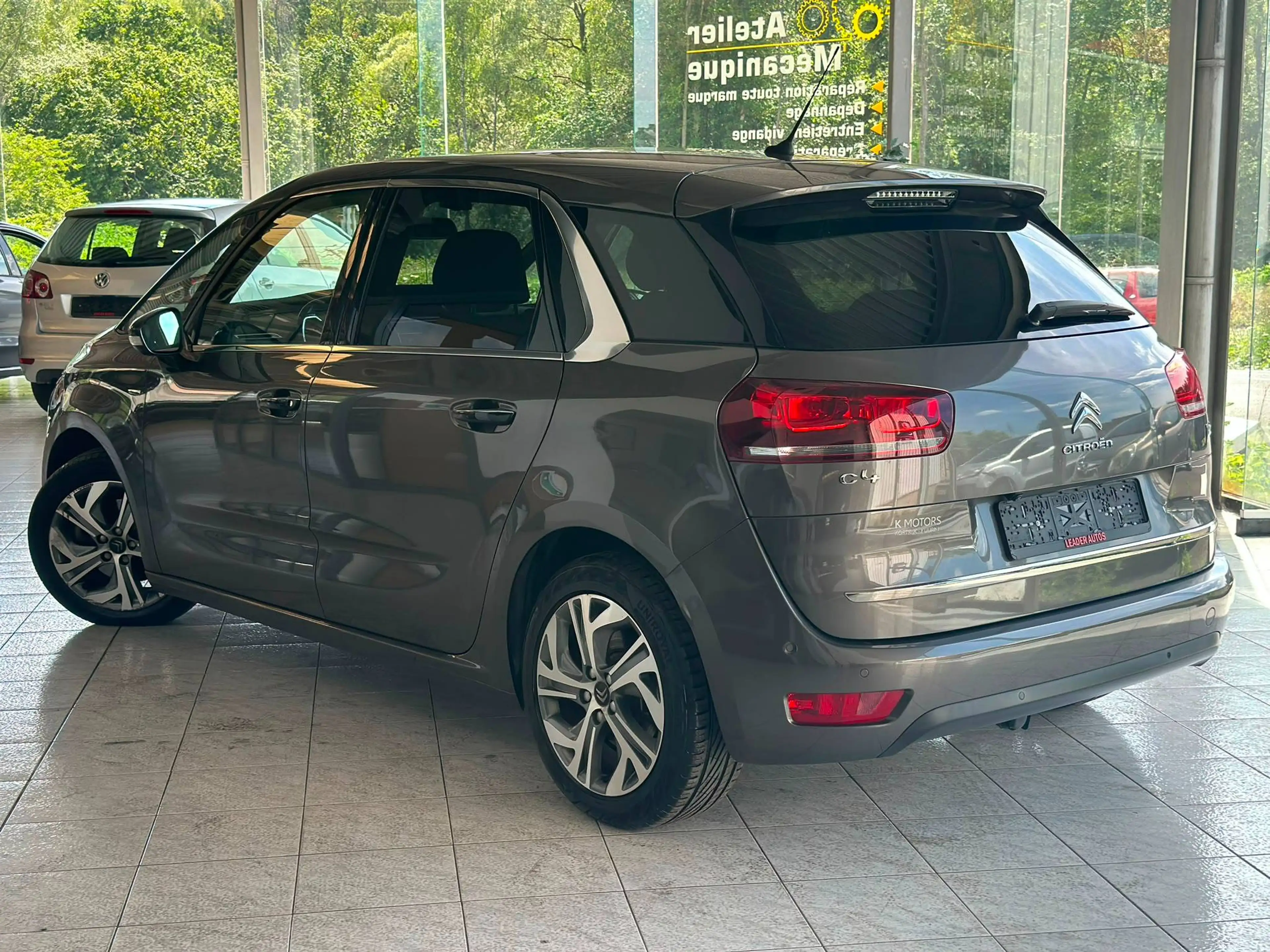 Citroen C4 Picasso 🟩1.6 ESSENCE 165CV - AUTOMATIQUE - AIRCO - CRUISE - CAMERA — photo 4