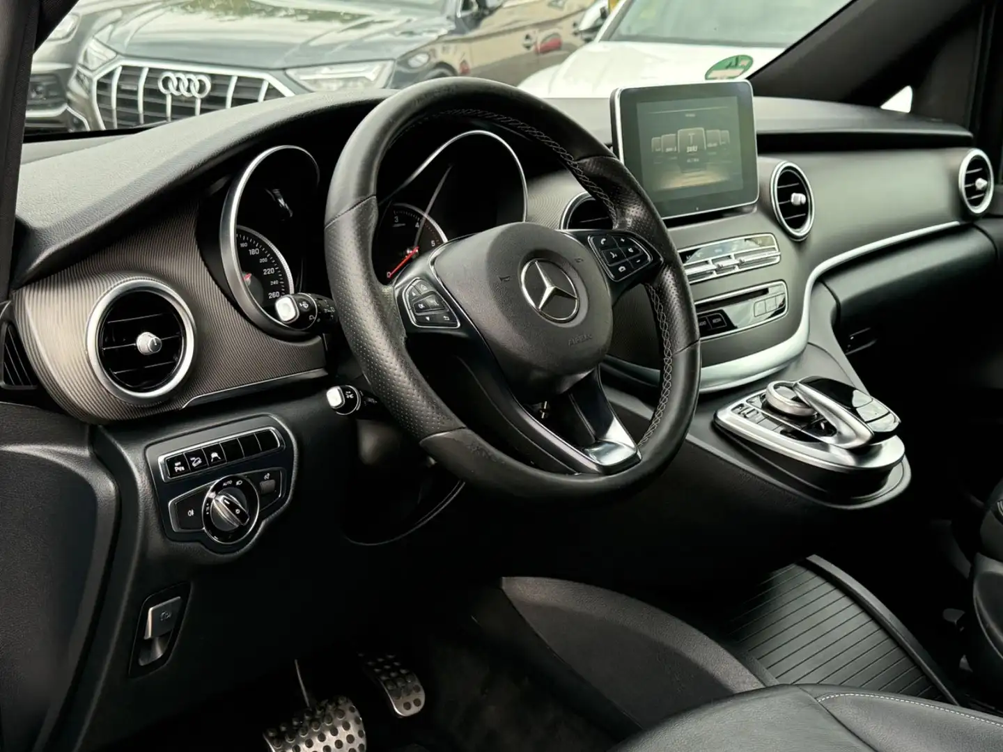 Mercedes-Benz V 220 V 250 CDI 4MATIC/LED/Distronic/LEDER/EURO 6/ Grijs - 2