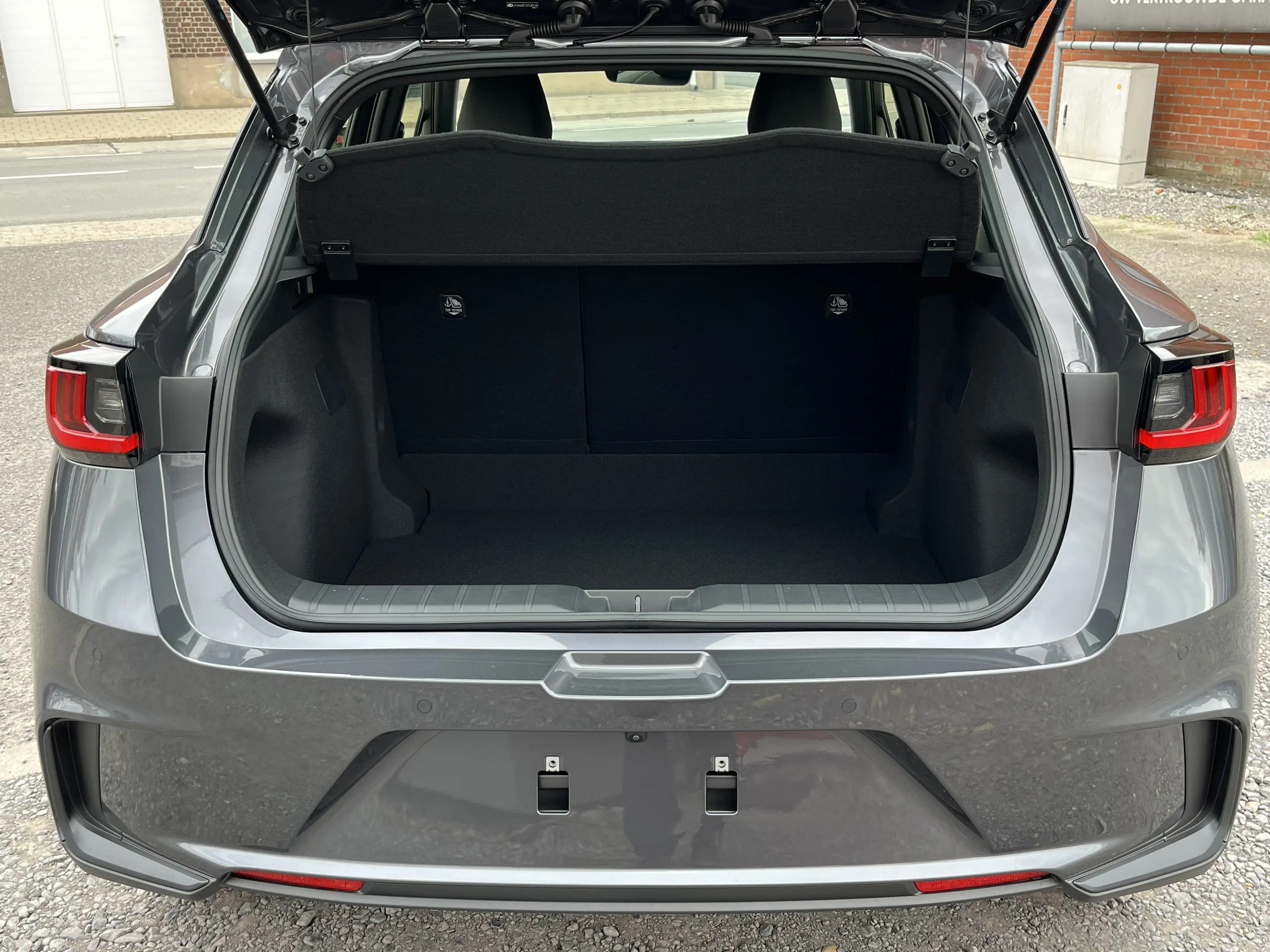 Lexus LBX LBX 1.5i FWD — photo 14