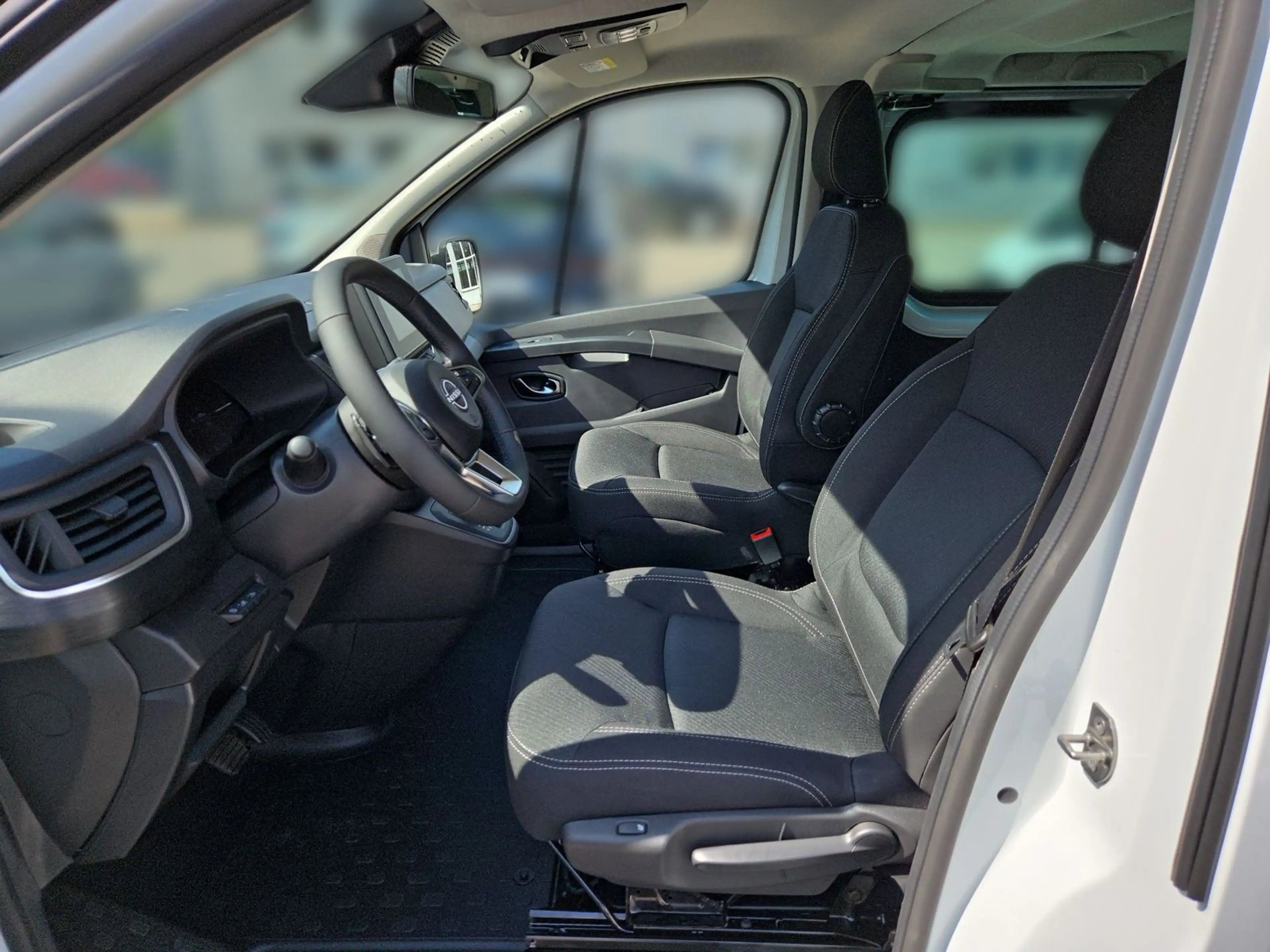 Nissan Primastar L1H1 2,8t dCi 170 AT Tekna — photo 7