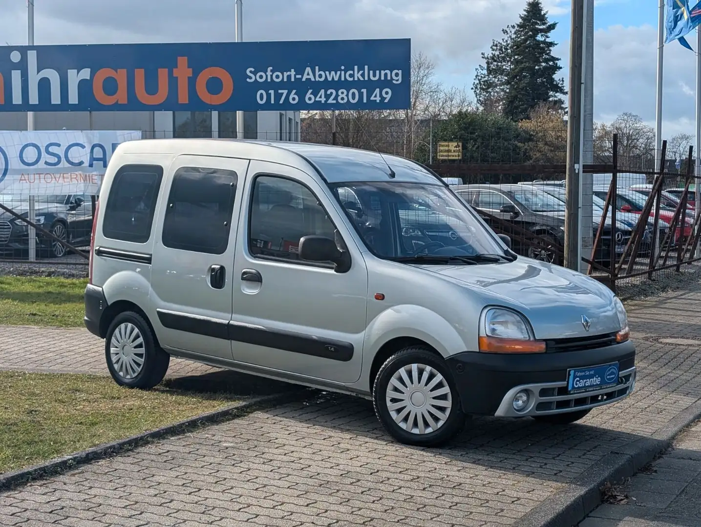 Renault Kangoo 1.4 Authentique*Behindertengerecht*AUTOMATIK !! Silber - 2