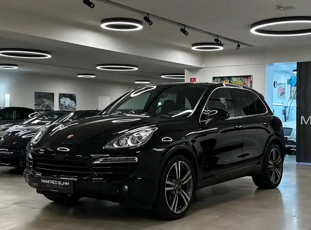 Porsche Cayenne view 6