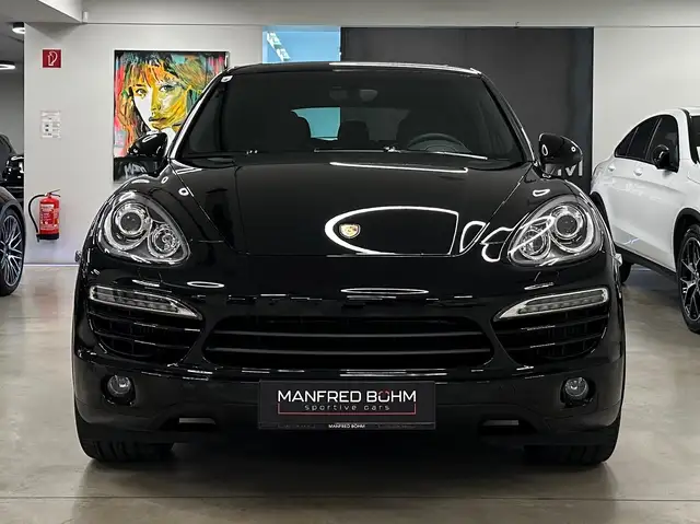 Porsche Cayenne view 5