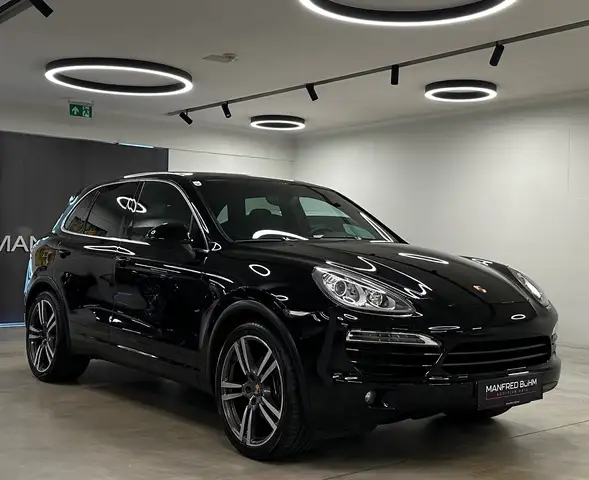 Porsche Cayenne main image