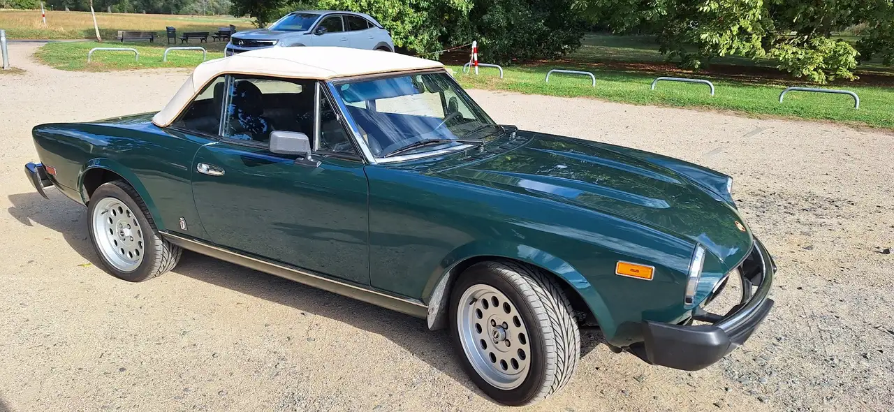 Fiat Pininfarina 124 Spider 2000, foto 4