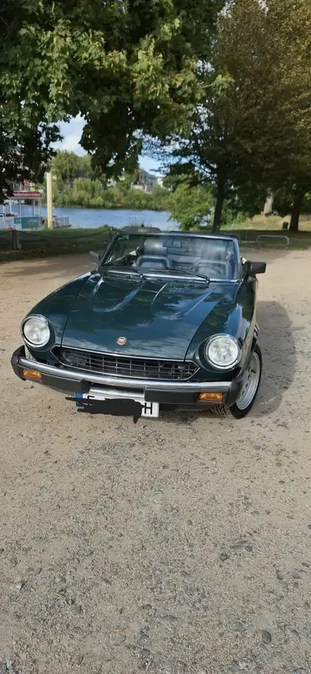 Fiat Pininfarina 124 Spider 2000, foto 1