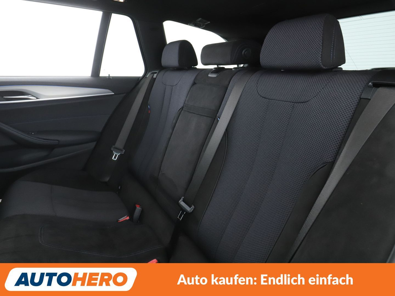 BMW 530 530e xDrive M Sport Aut.*NAVI*LASER*HUD*PANO*PDC* — photo 14