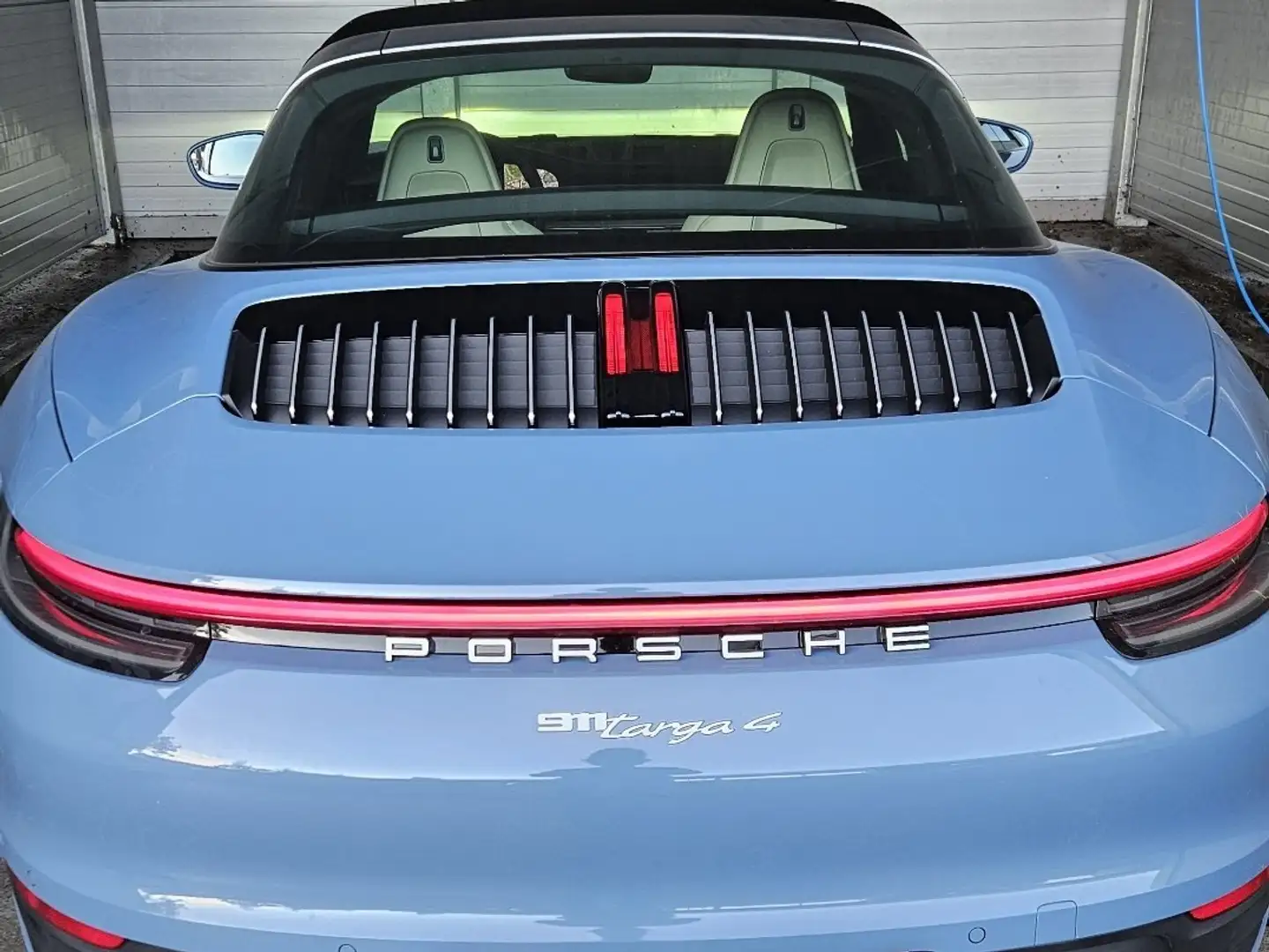 Porsche 992 Targa 4 - 2
